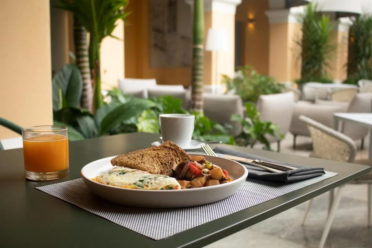 Restaurant/places to eat in Palacio Provincial San Juan, Adults only, Curio Collection by Hilton