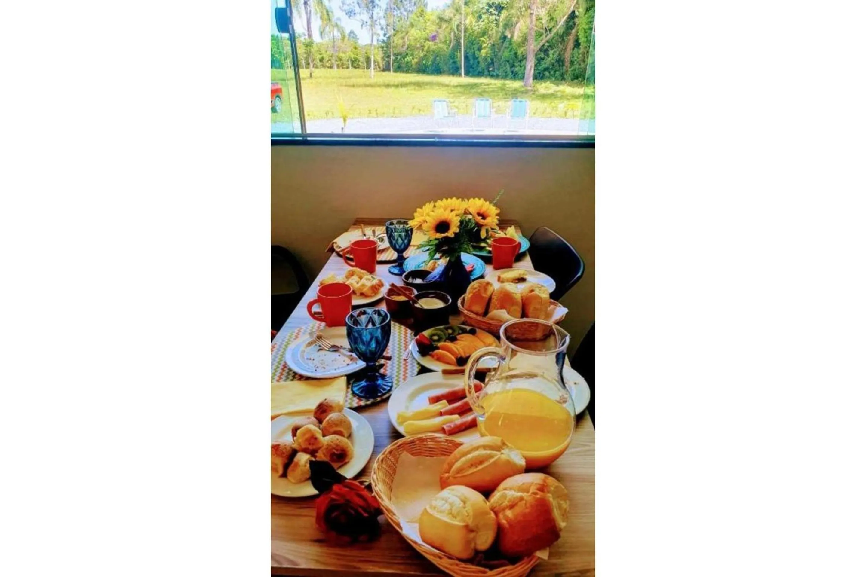 Breakfast in OYO Pousada Coisa Mais Linda