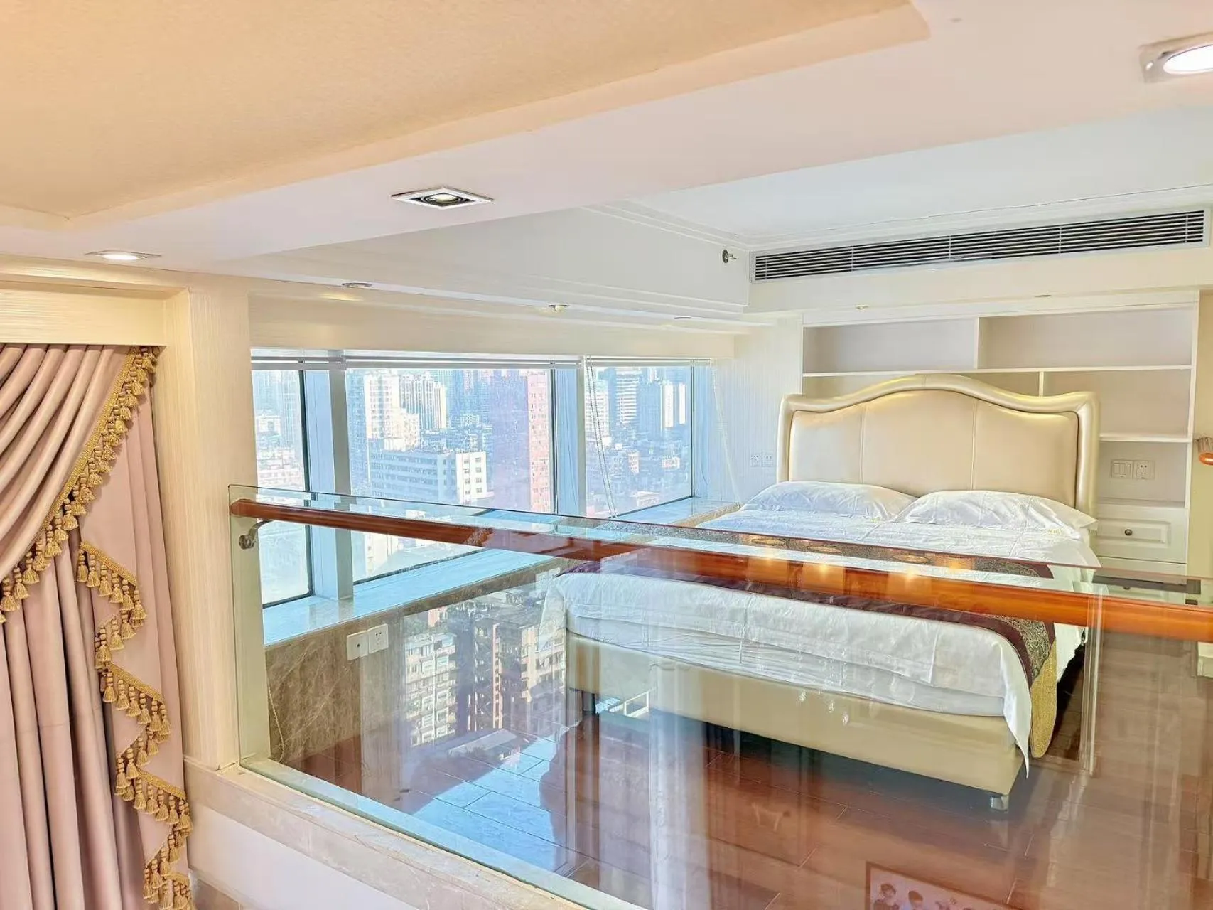 Bedroom, Bed in Barton International Residence Guangzhou - located in the city center adjacent to Beijing Road Pedestrian Street and Dafo Temple and close to the subway