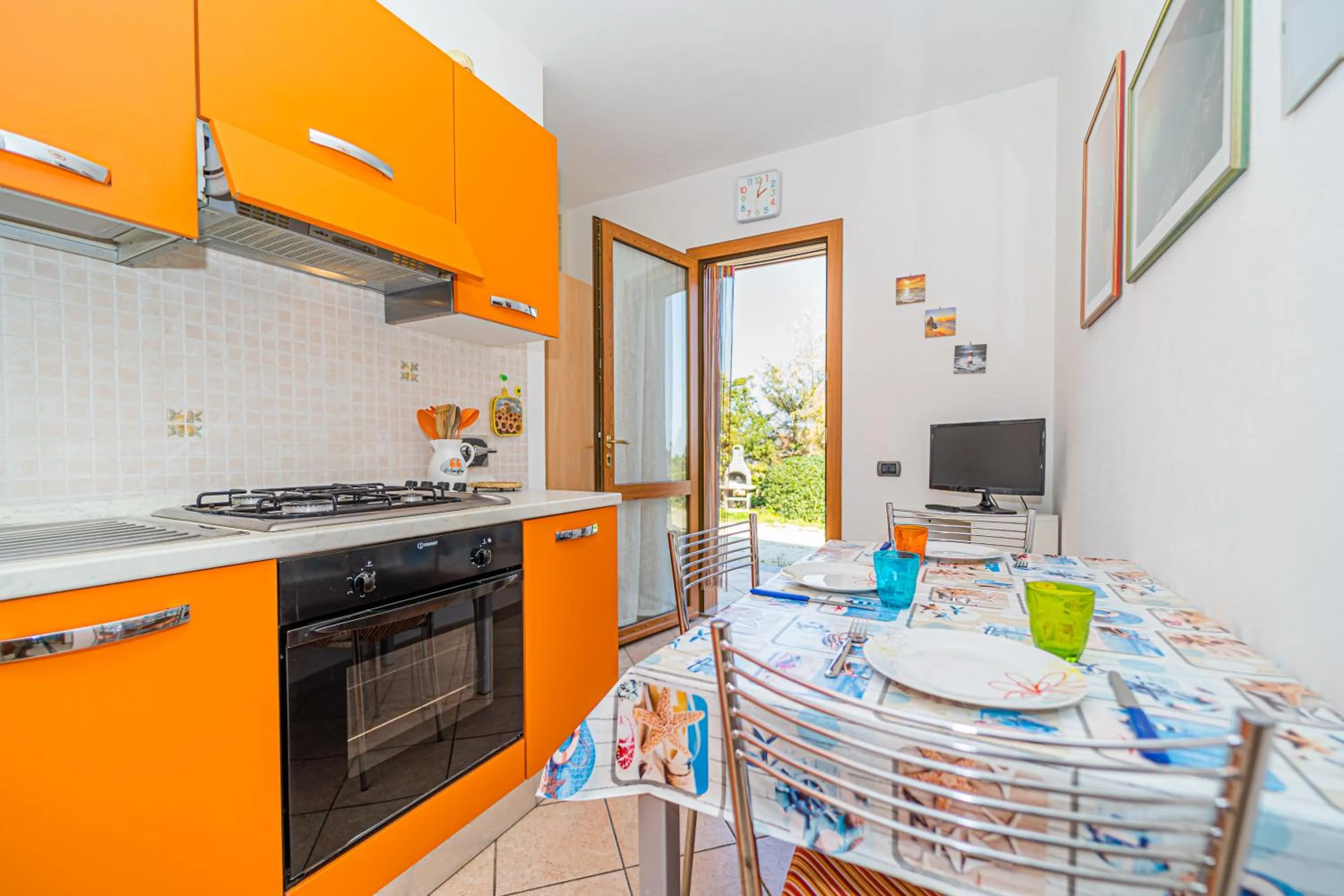 Master apartment in villa 68 places with large private garden