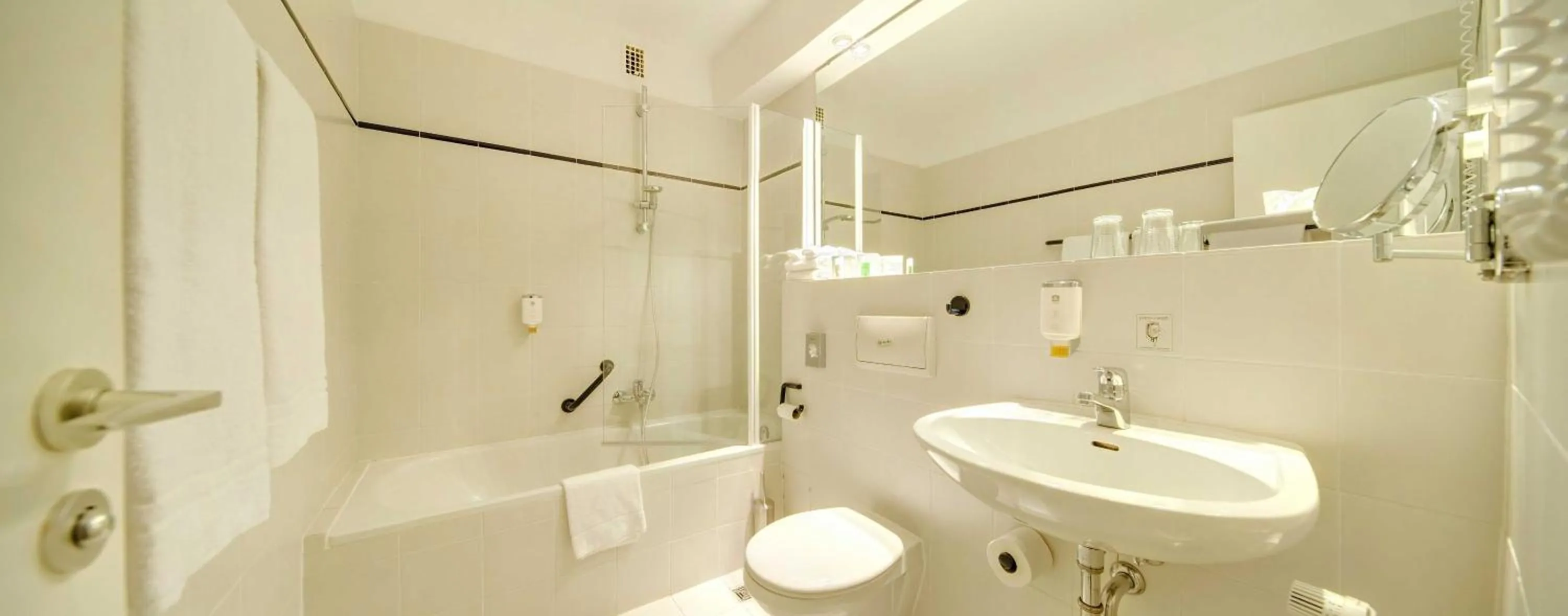 Bathroom in Best Western Plus Hotel Steinsgarten