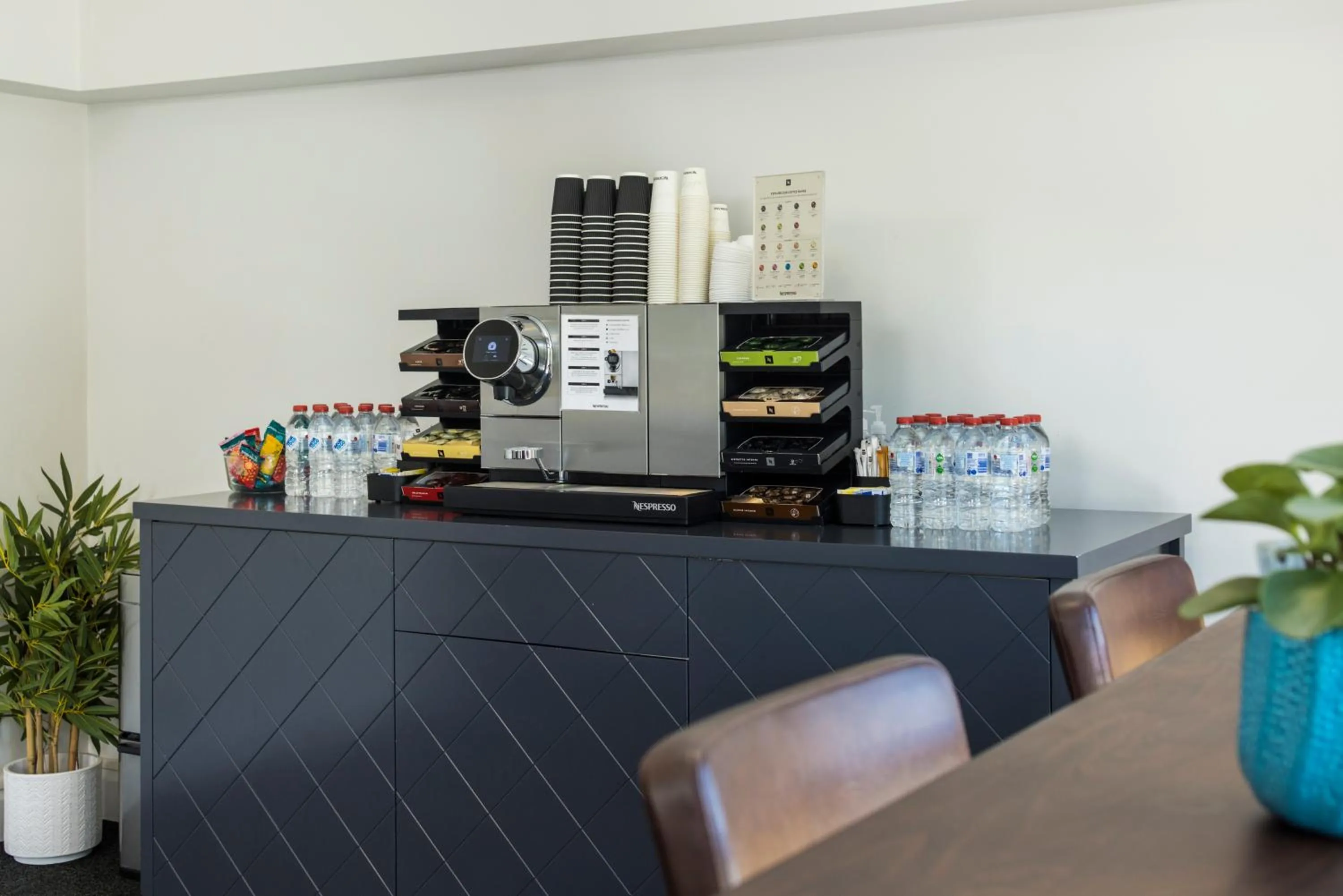Coffee/tea facilities in The Abbott Boutique Hotel