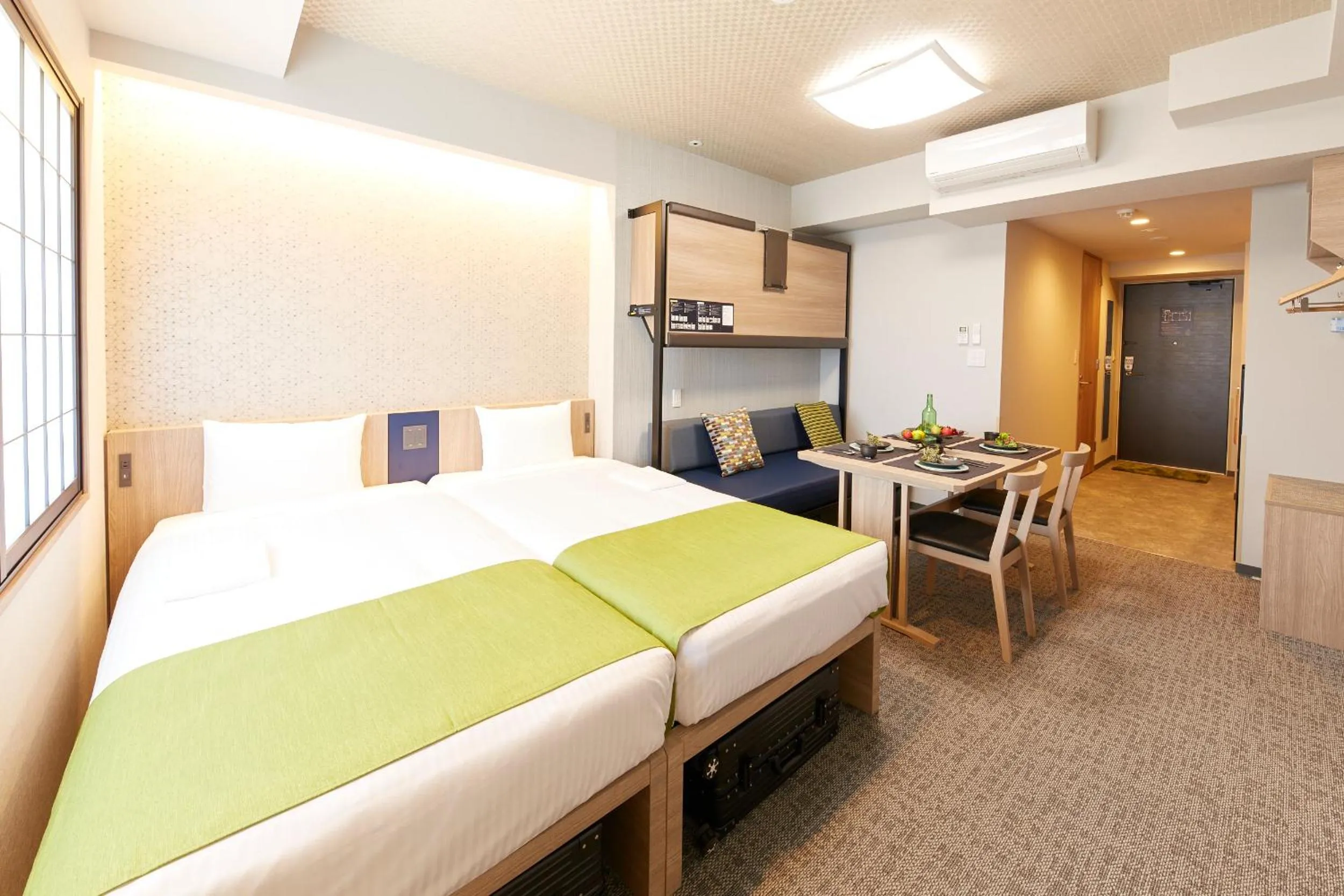 Bed in MONday Apart Premium UENO