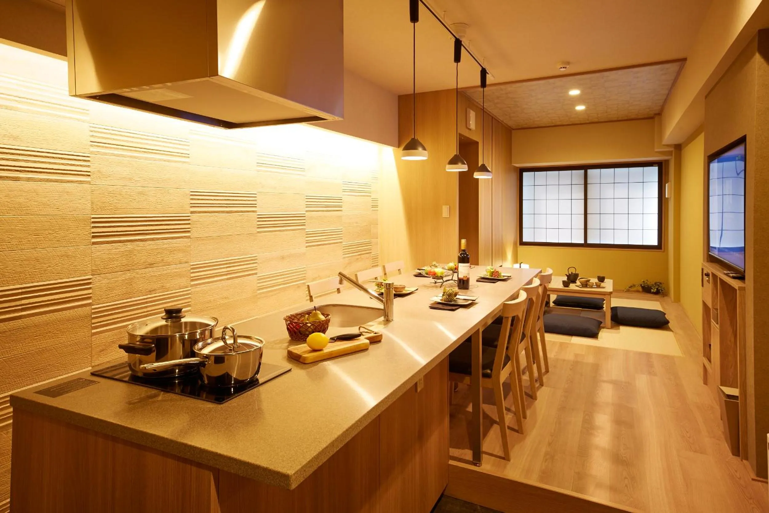 Kitchen or kitchenette in MONday Apart Premium UENO