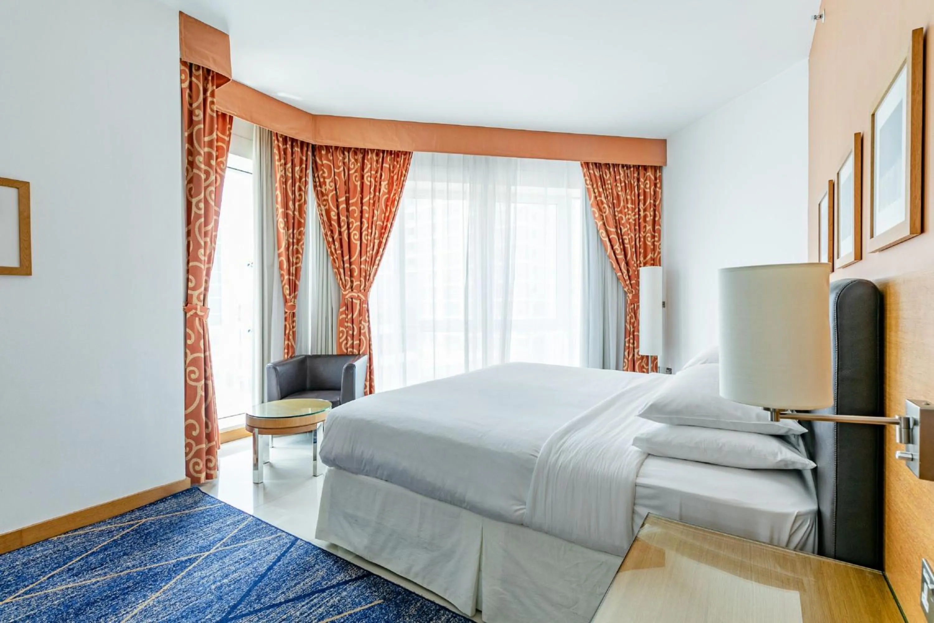 Bedroom, Bed in Four Points by Sheraton Bur Dubai