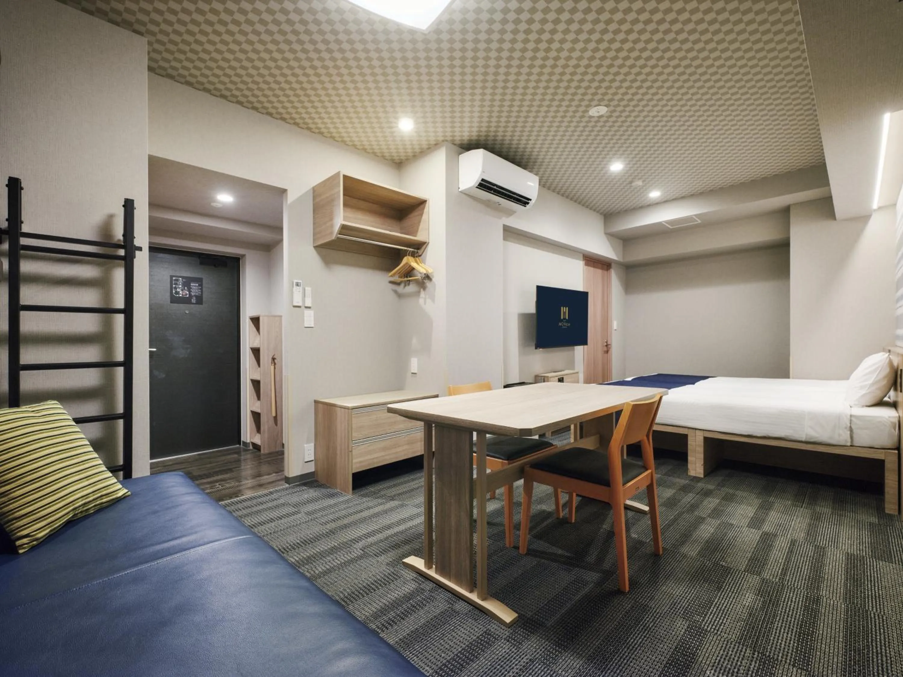 Bed in MONday Apart Premium Ginza Shintomicho