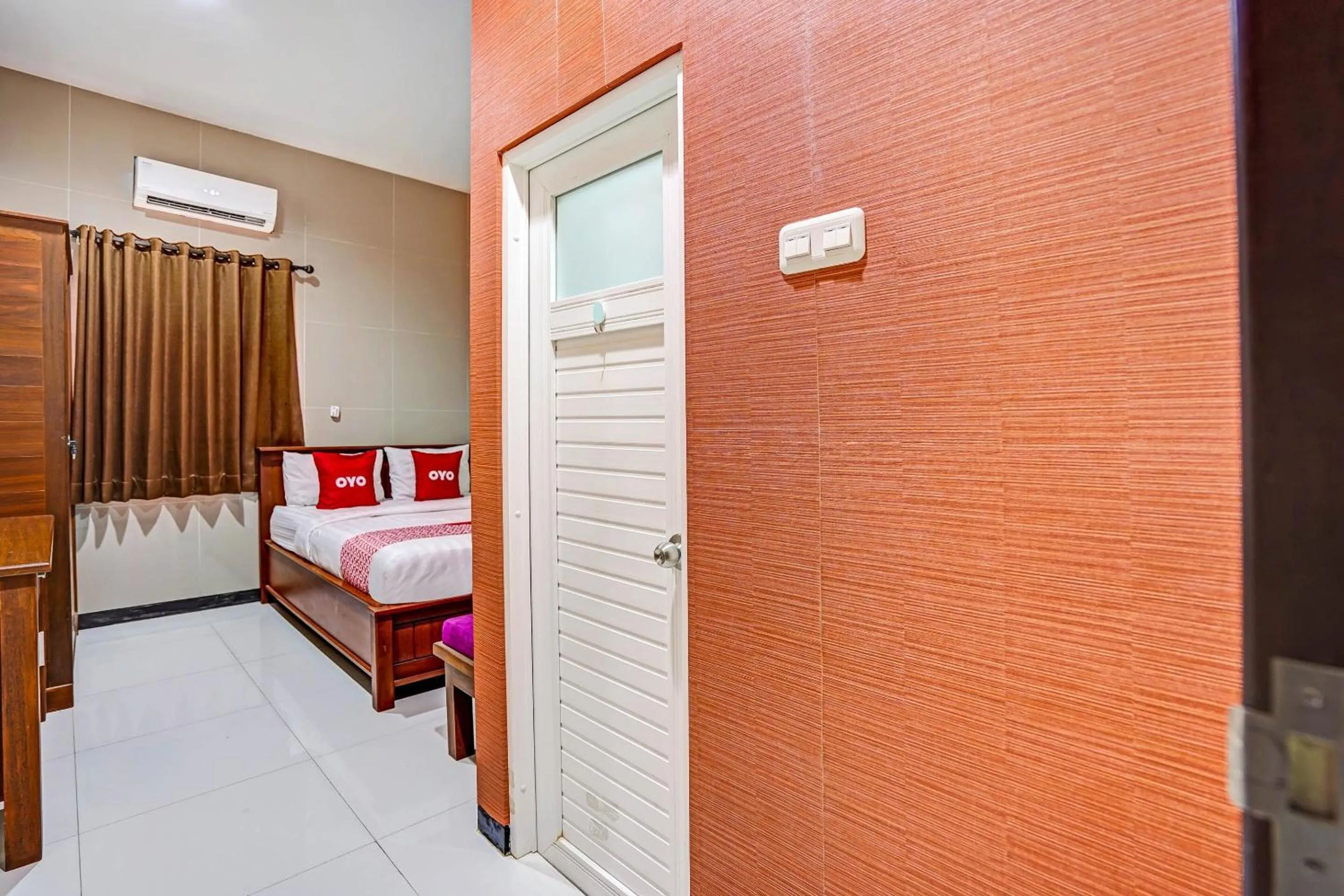 Bedroom in OYO Pratama Dukuh Kupang Sub