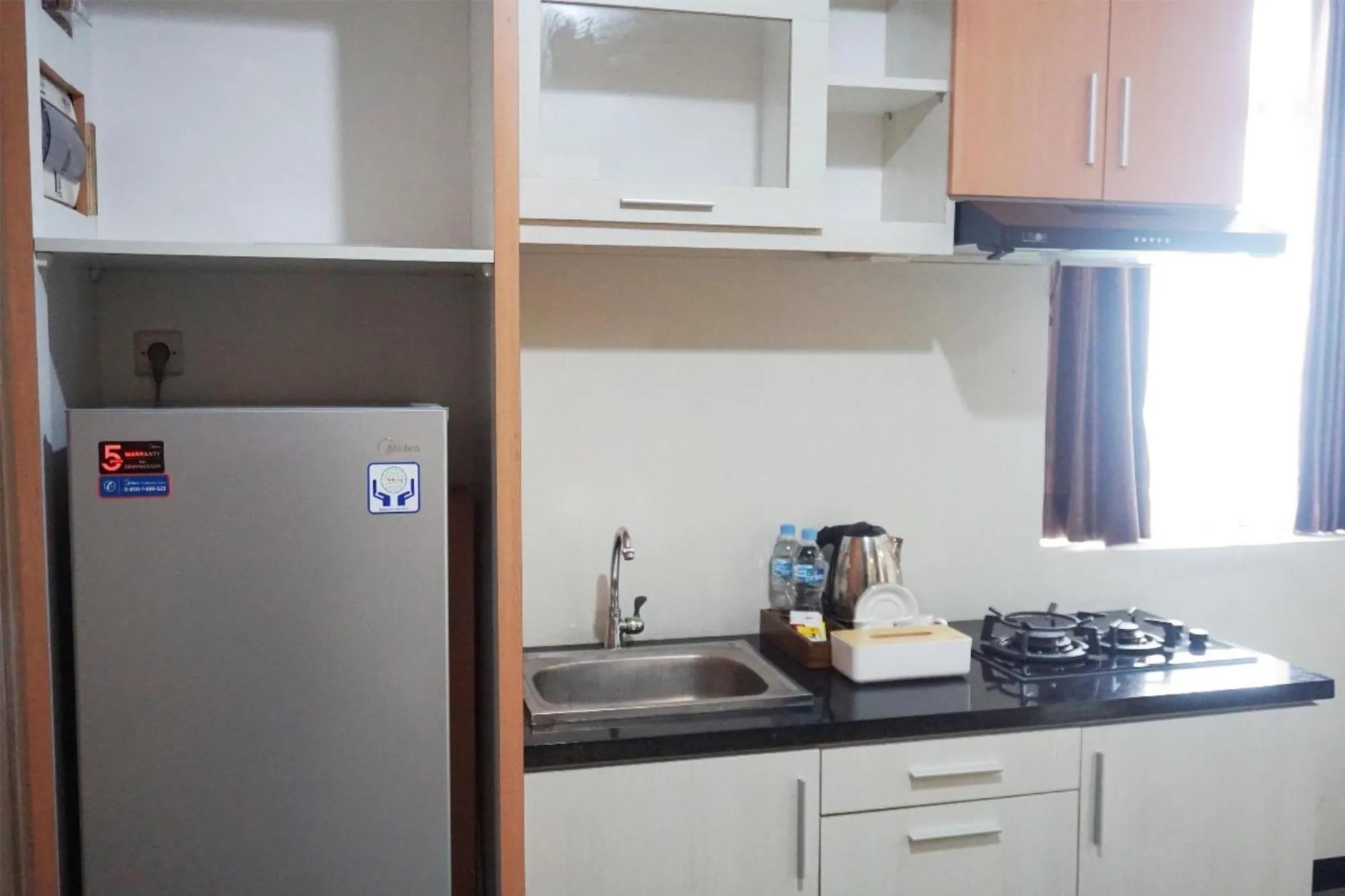 Coffee/tea facilities in Cordova Suites