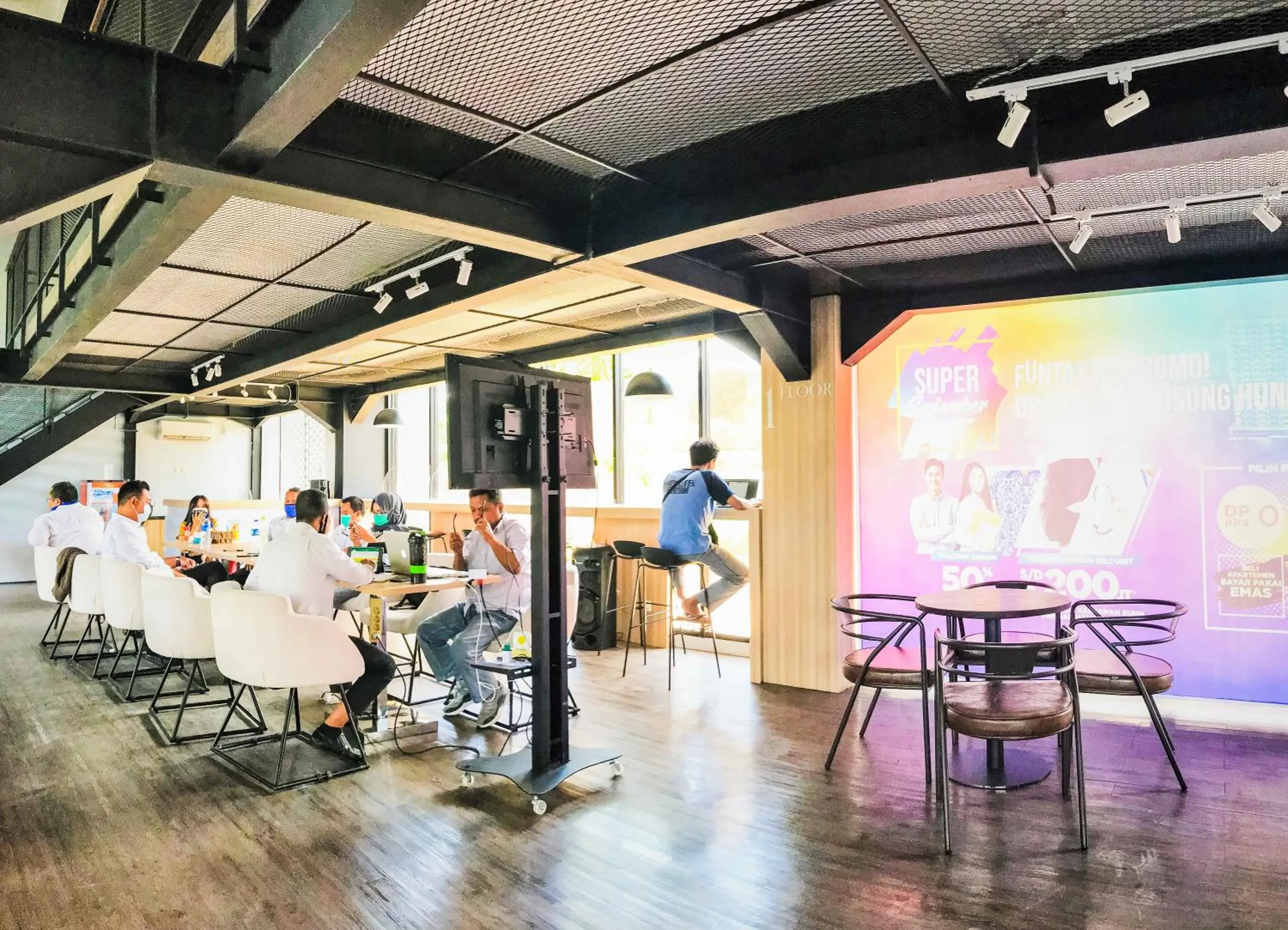 Business facilities in Cordova Suites