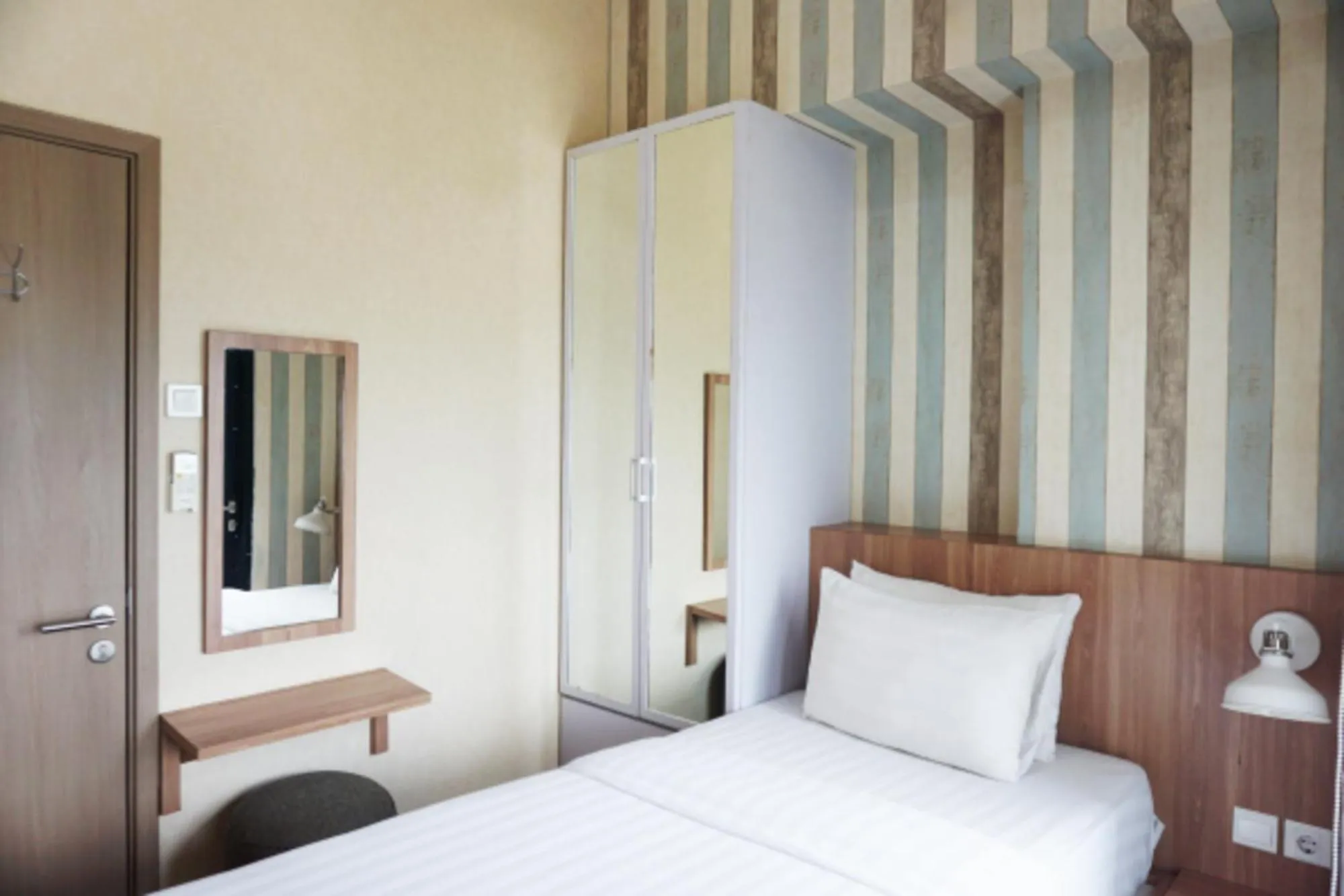 Bed in Cordova Suites