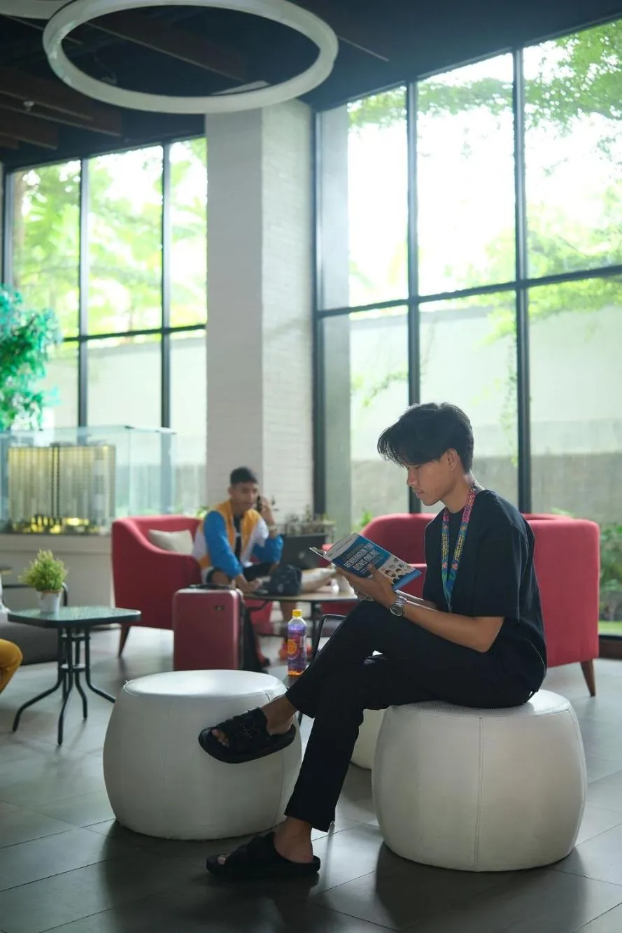 Lobby or reception in Cordova Suites