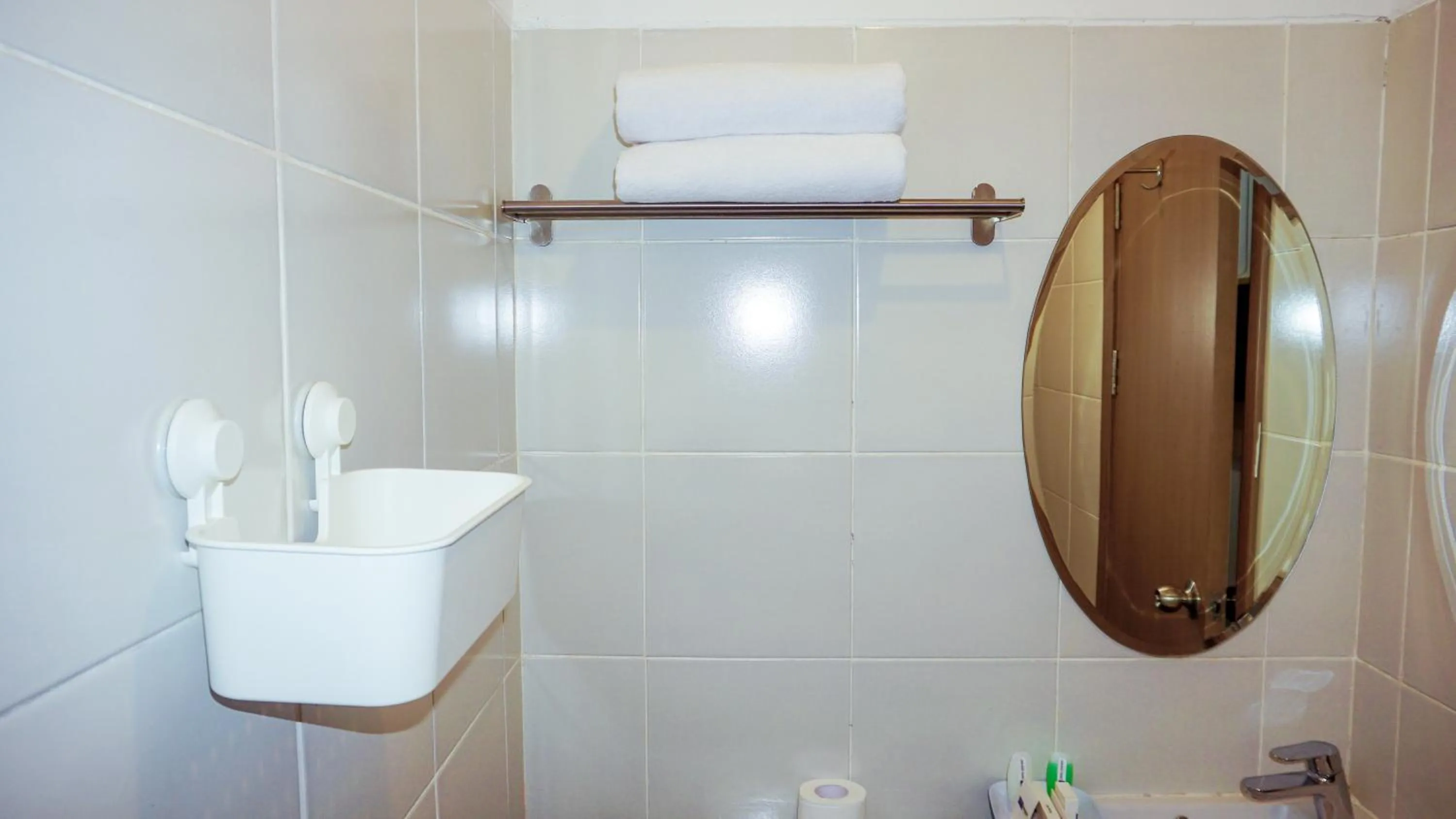 Bathroom in Cordova Suites