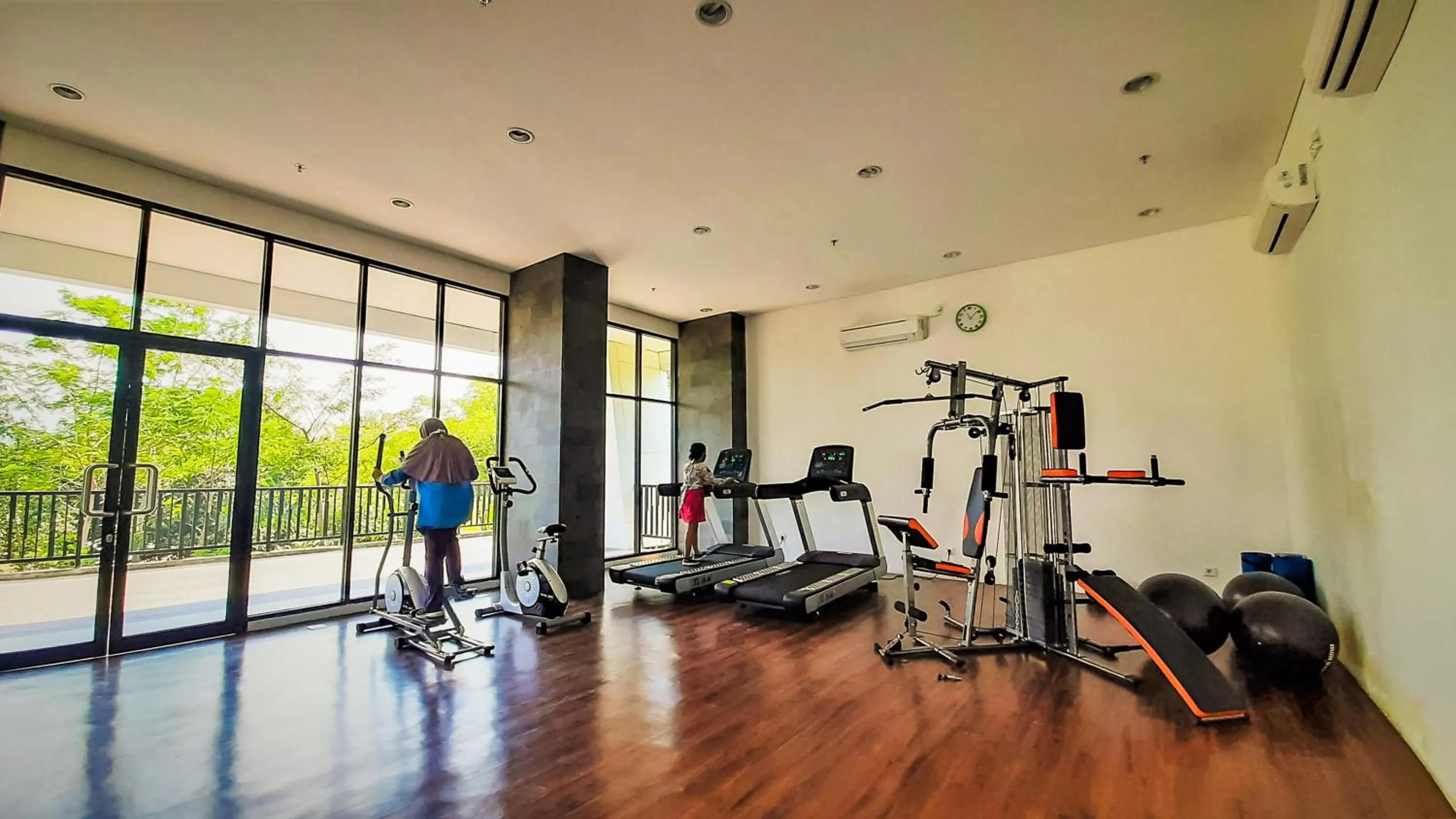 Fitness centre/facilities in Cordova Suites