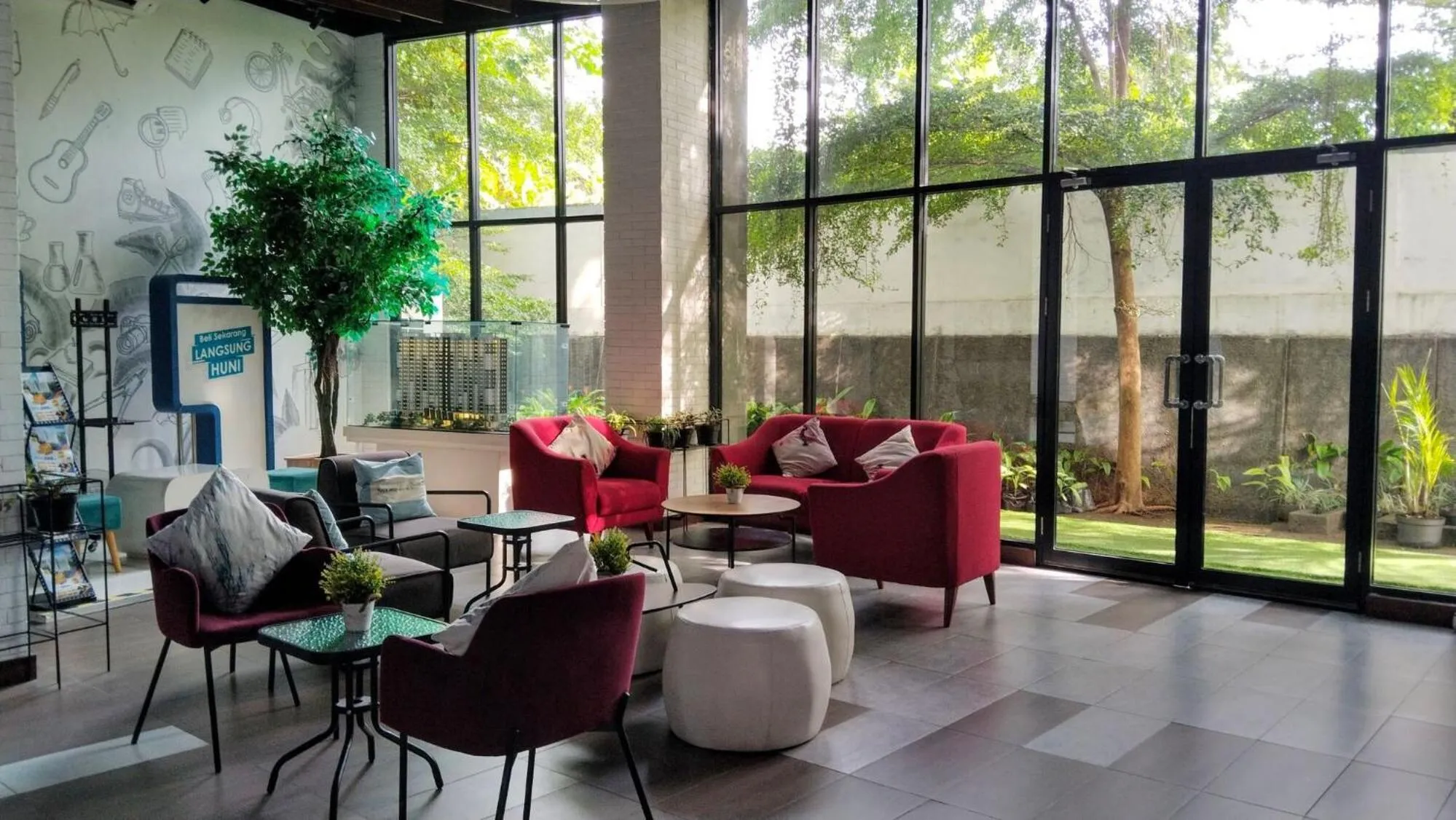 Lobby or reception in Cordova Suites