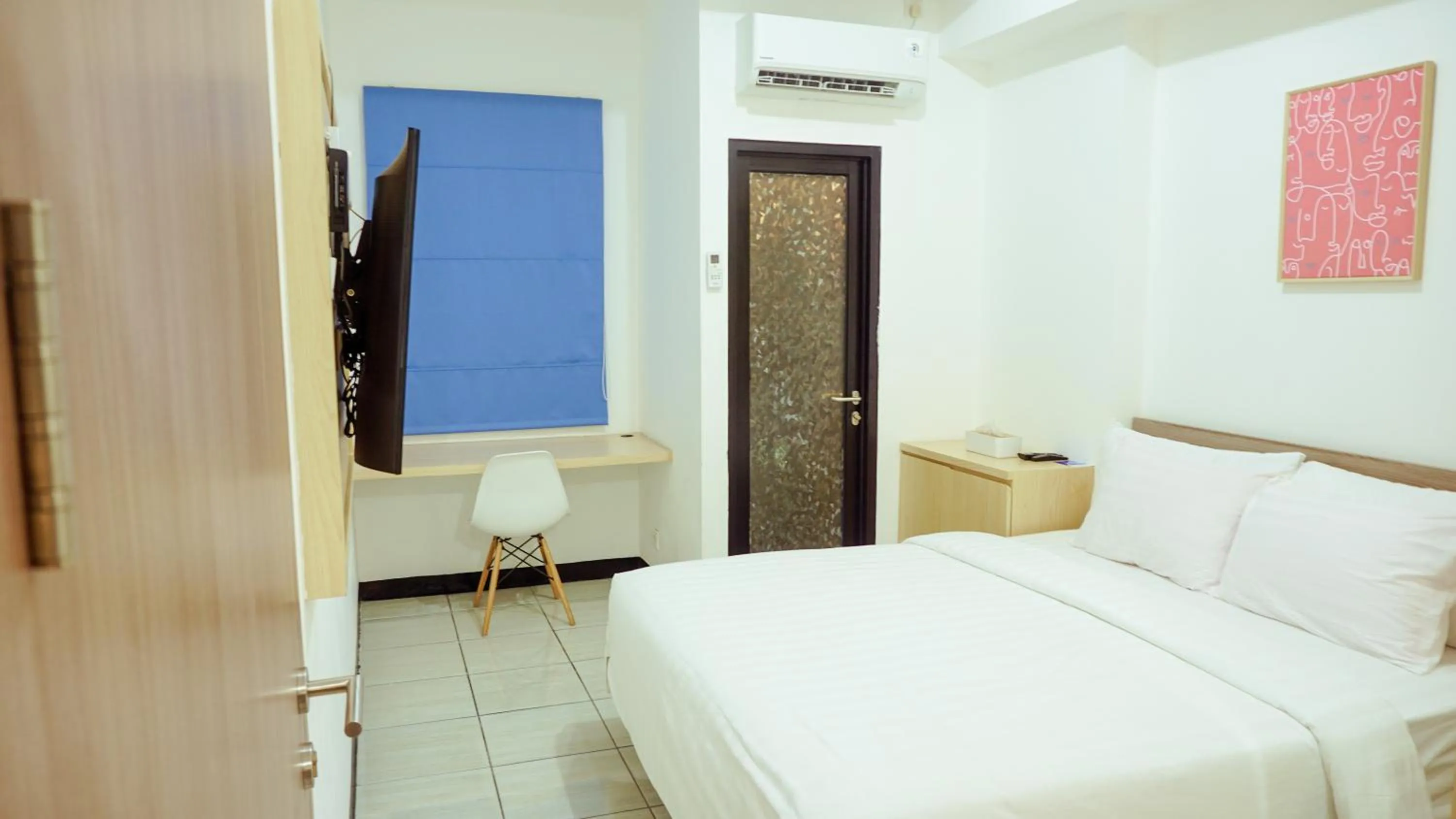 Bedroom, Bed in Cordova Suites