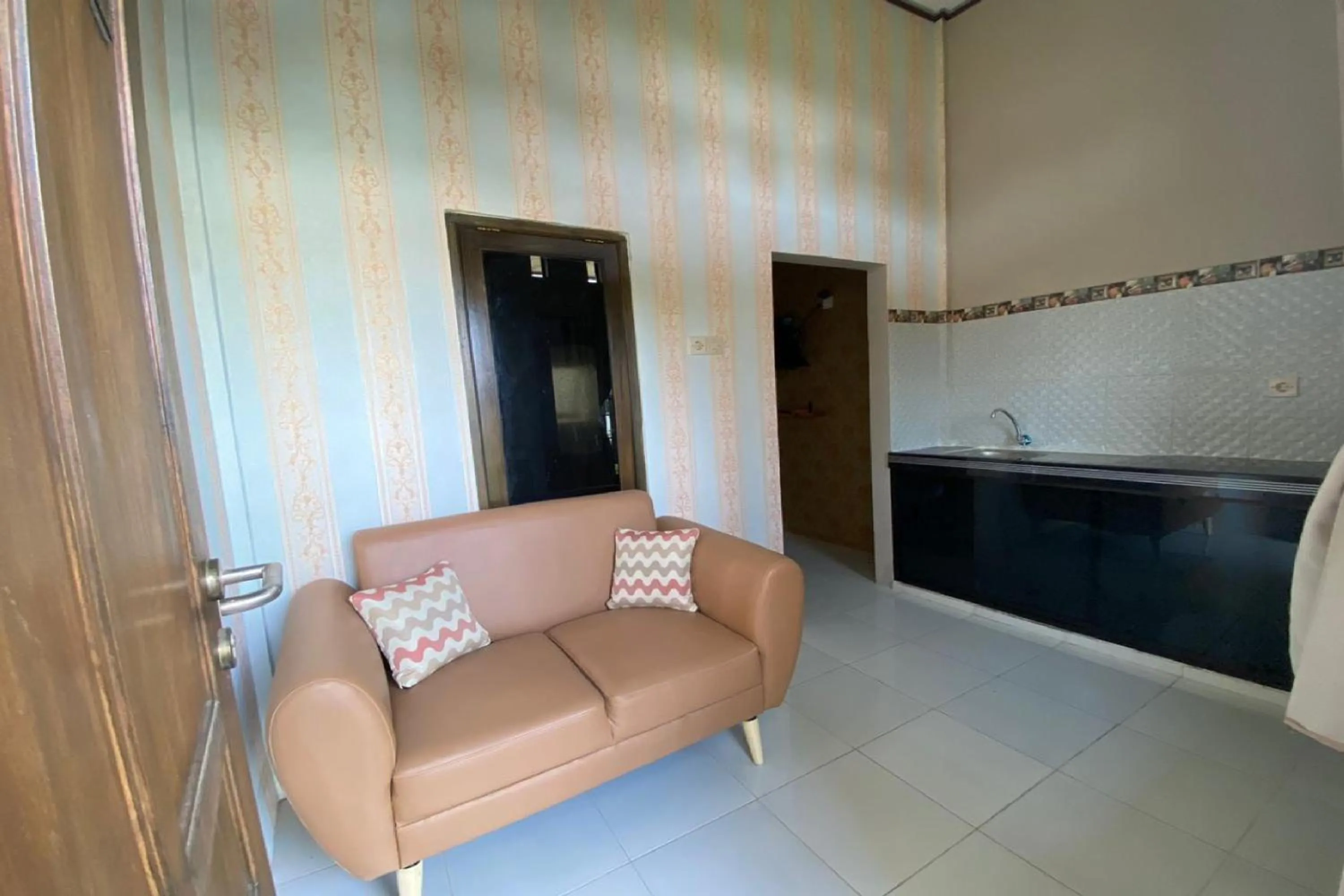 Other in RedDoorz near Mojokerto Train Station