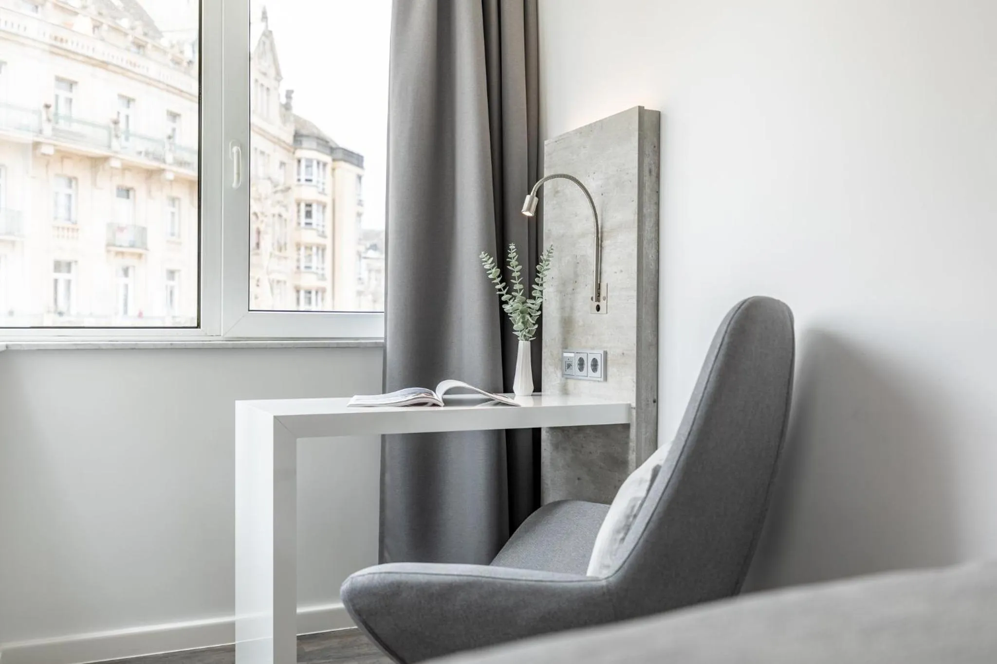 Photo of the whole room in Garner Hotel Wiesbaden City by IHG