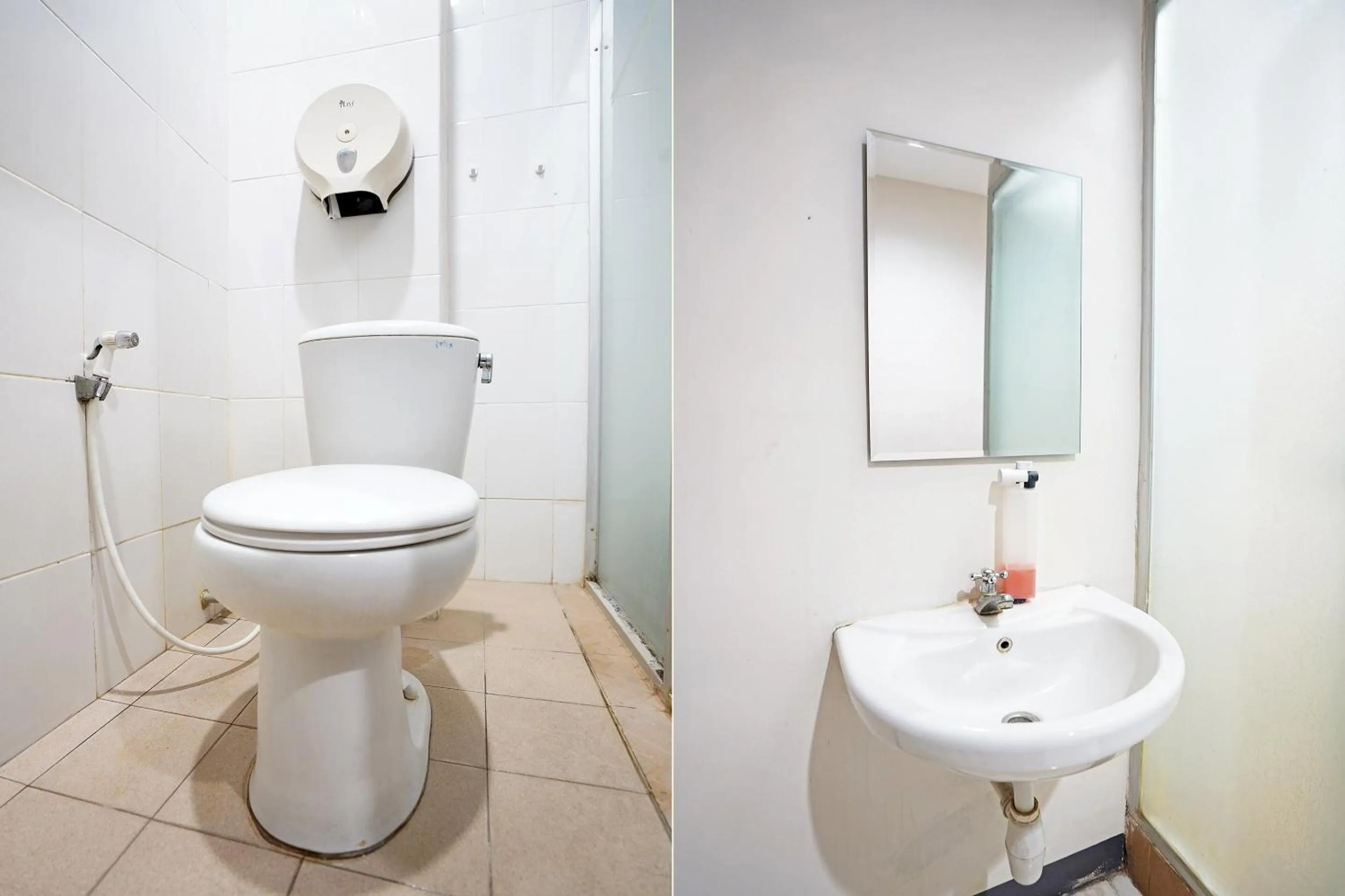 Bathroom in OYO Flagship 90890 Bratang Gede Residence