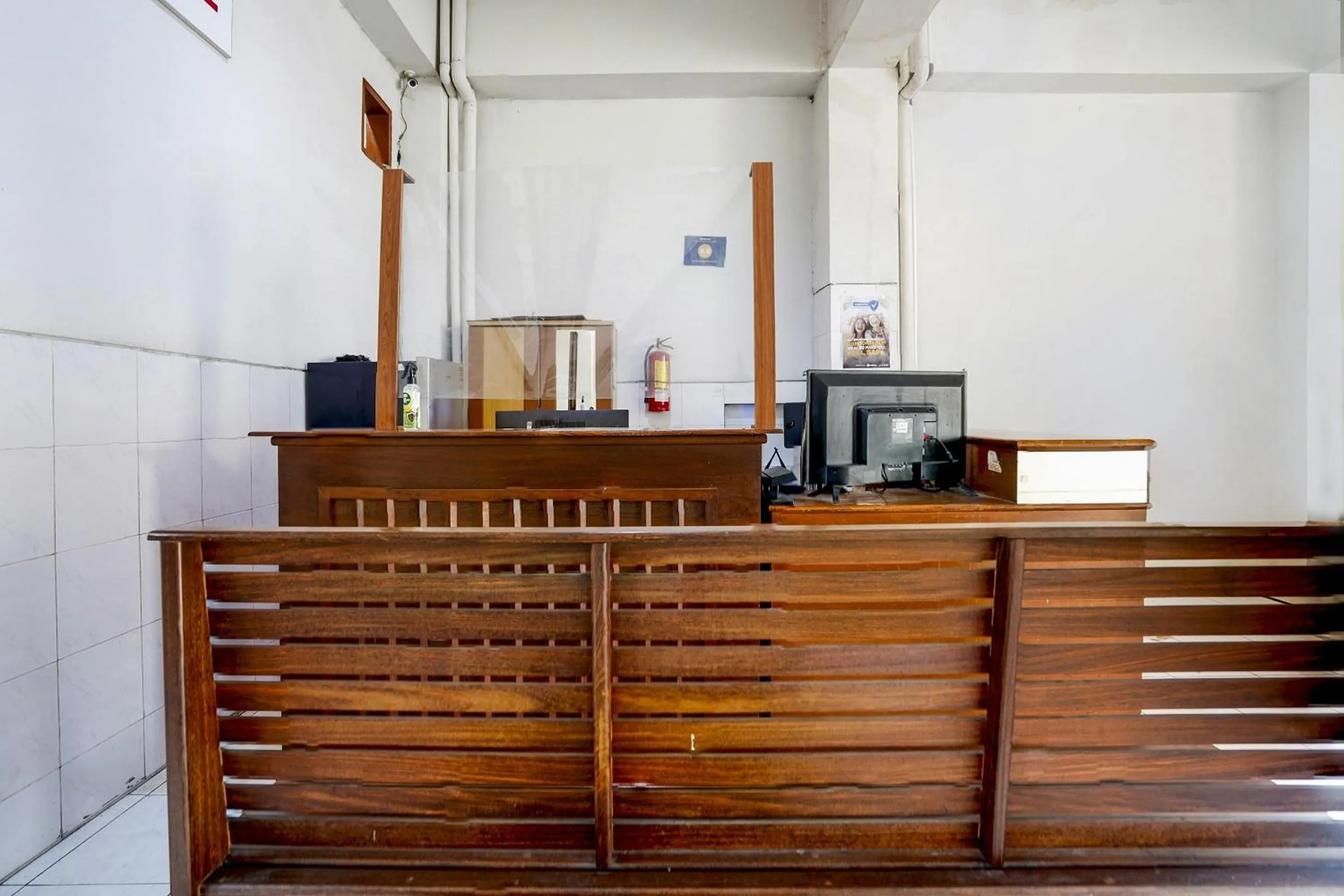 Lobby or reception in OYO Flagship 90890 Bratang Gede Residence