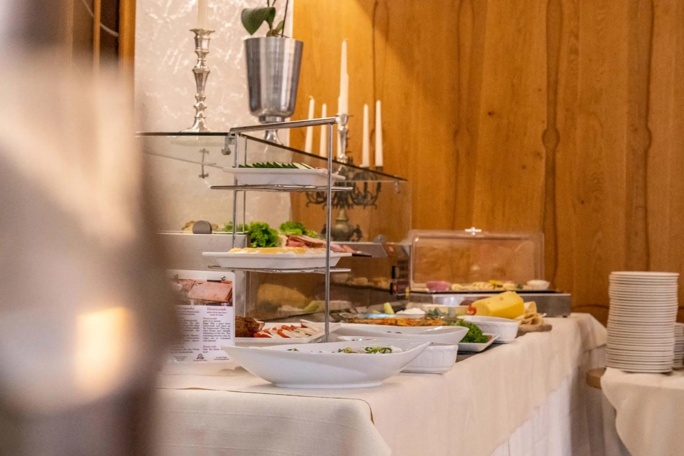 Buffet breakfast in Hotel Pöker