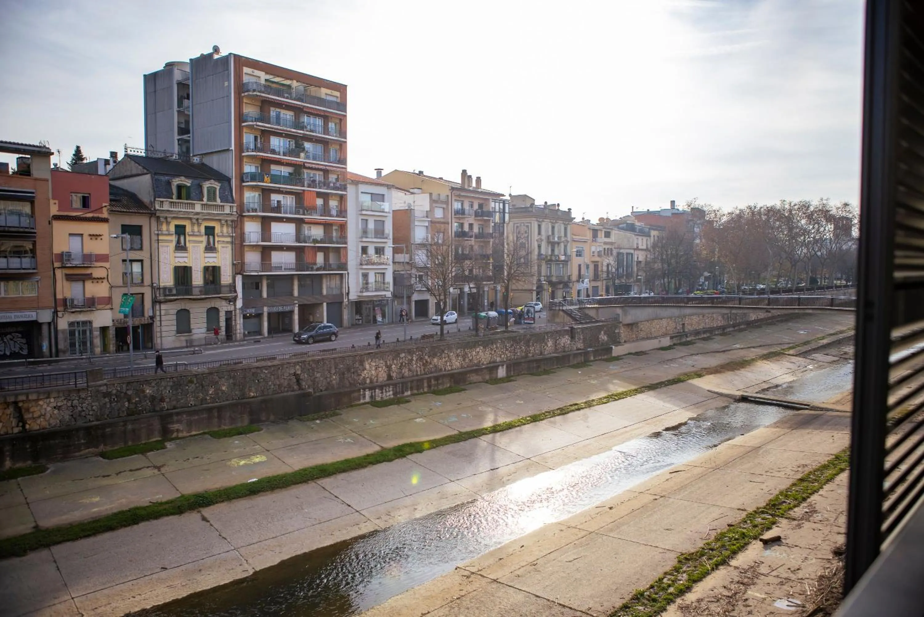 River view in Bravissimo Riu Onyar, modern 3 bedroom apartment