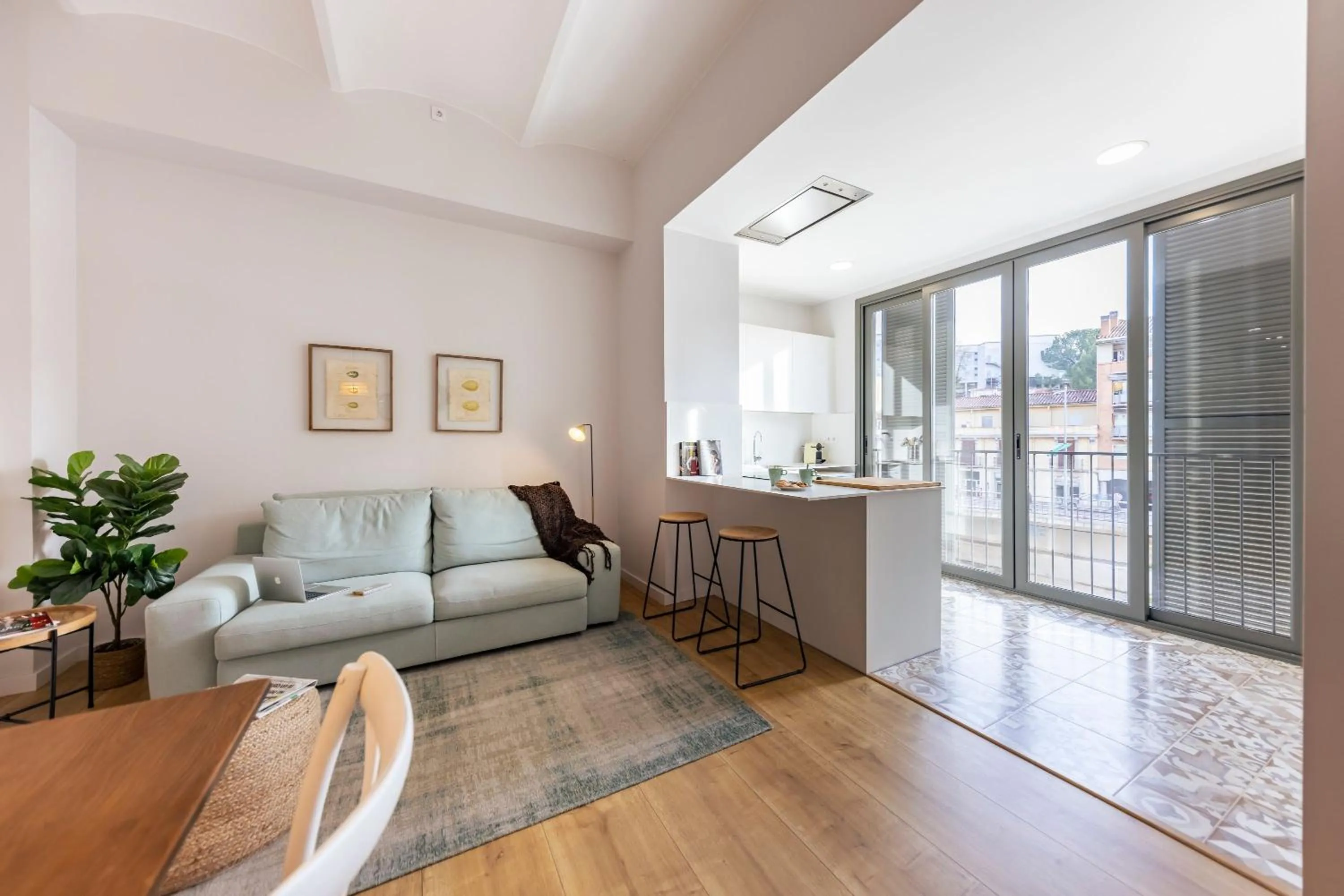 Living room in Bravissimo Riu Onyar, modern 3 bedroom apartment