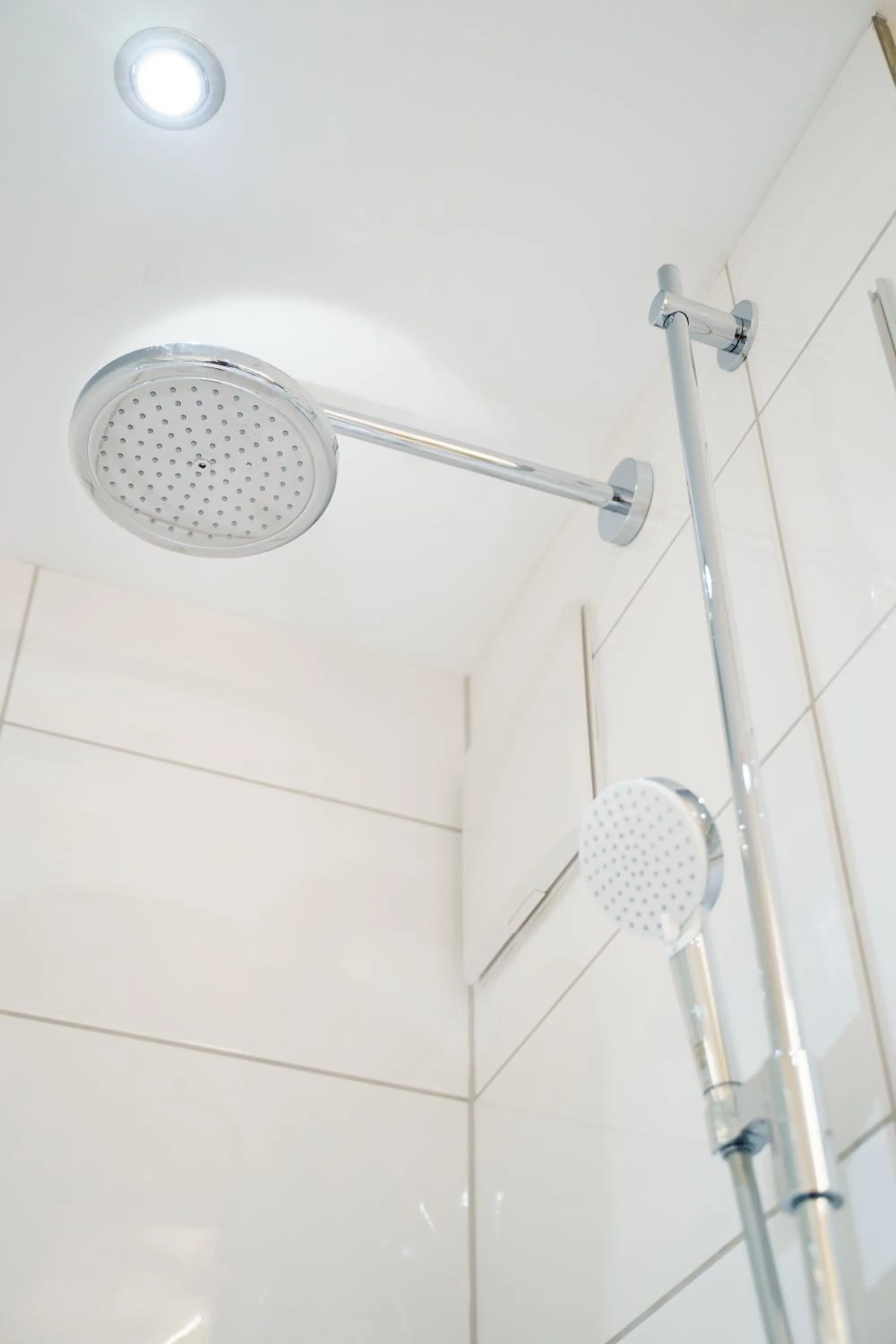 Shower in Hotel Wilder Mann