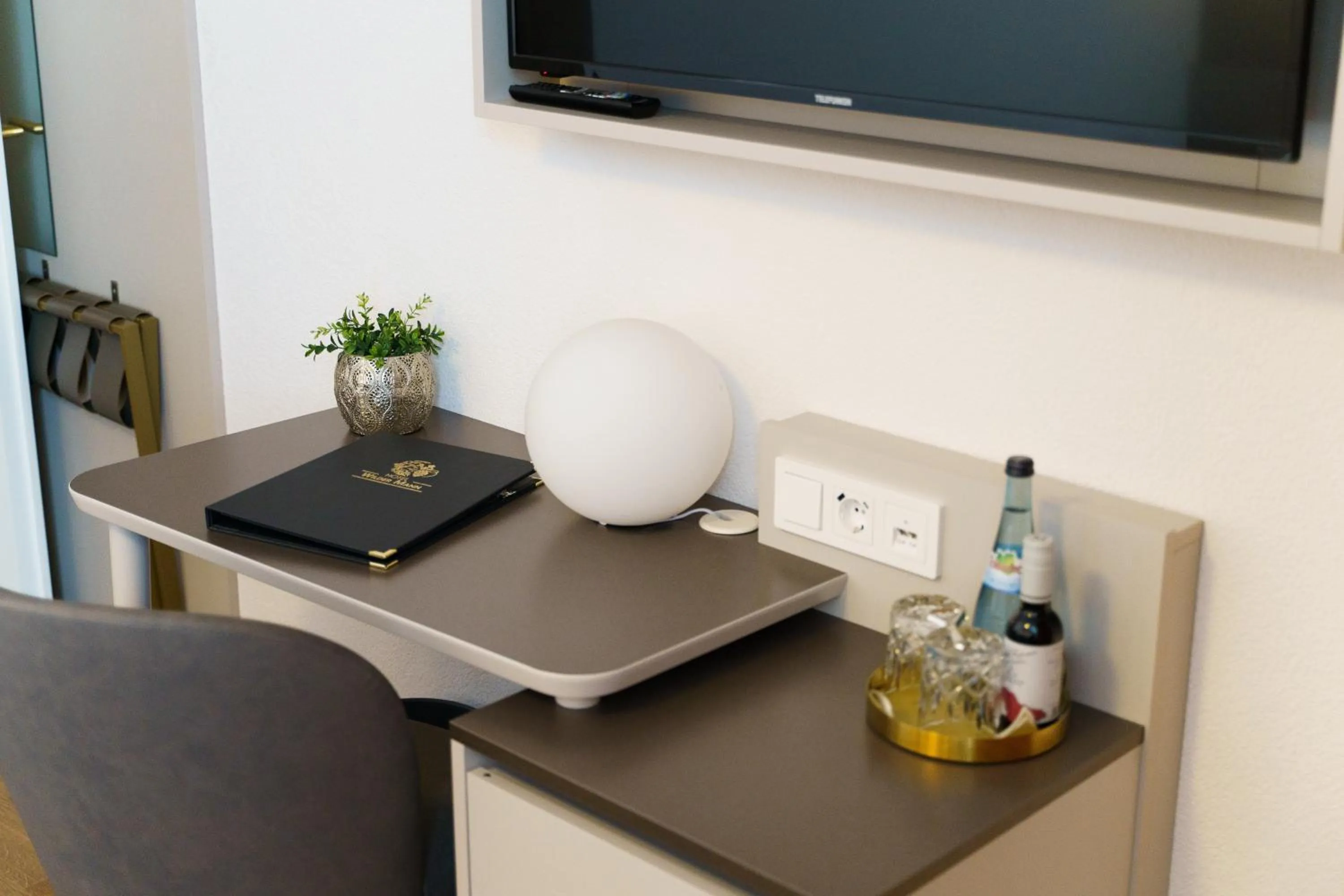 Seating area in Hotel Wilder Mann