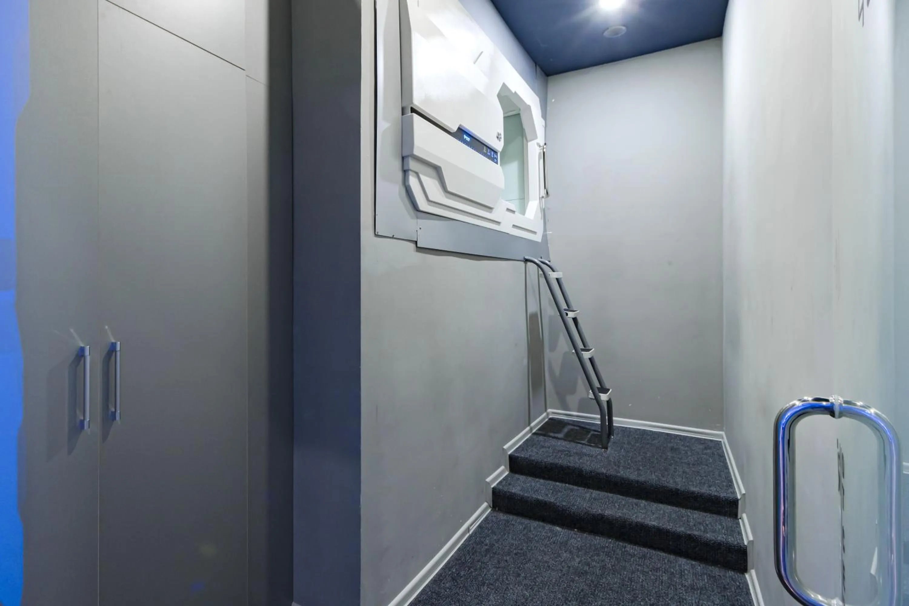 CAPS LOCK Future Hotel