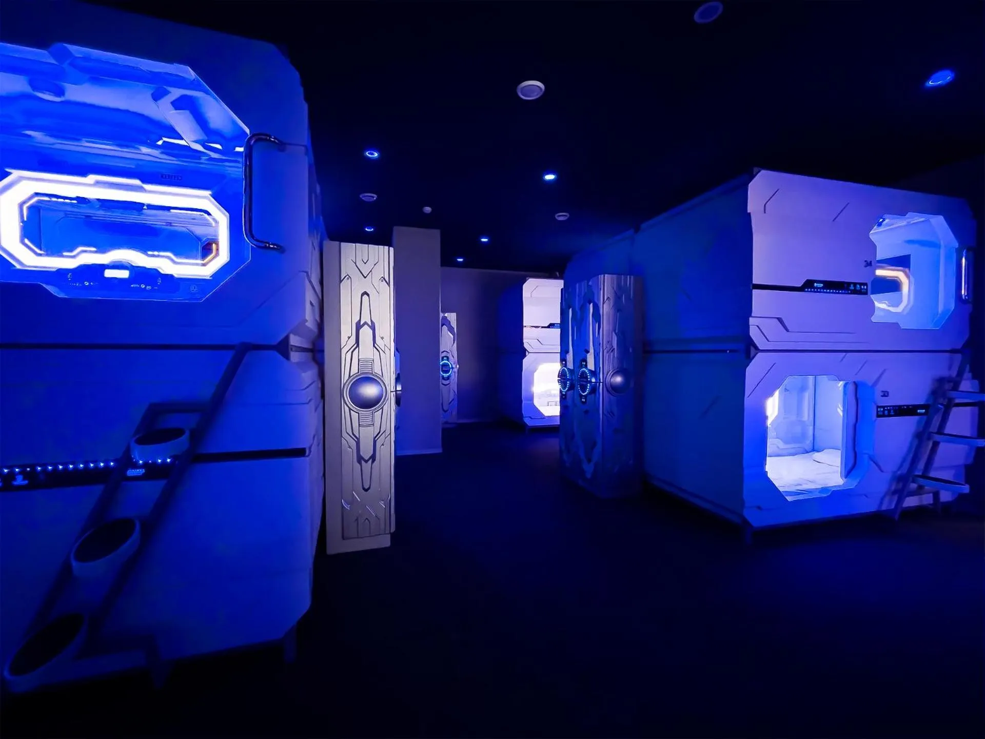 CAPS LOCK Future Hotel