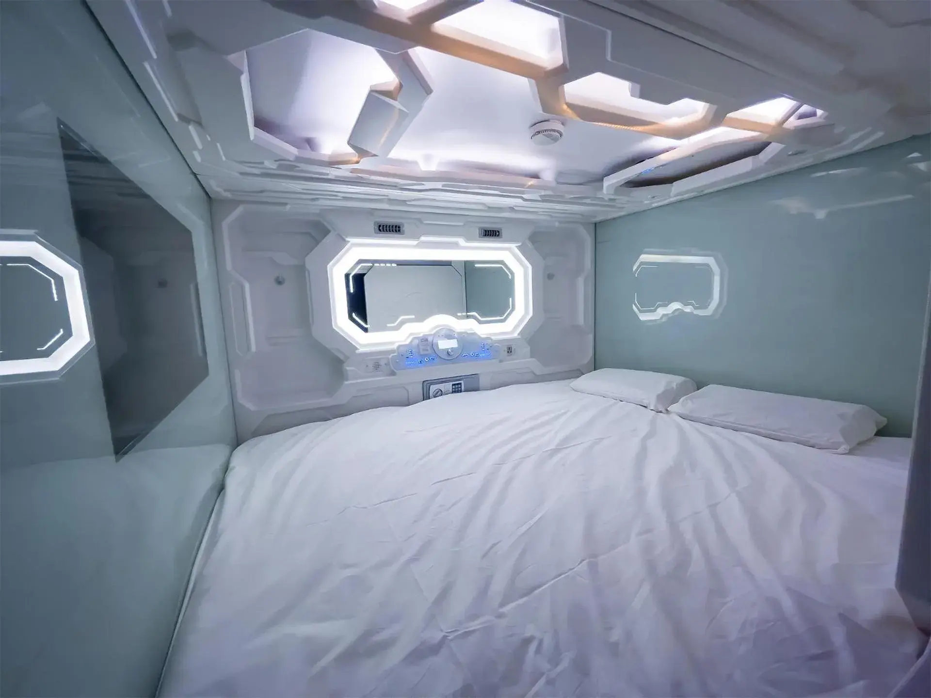 Double Room in CAPS LOCK Future Hotel Double Room in CAPS LOCK Future Hotel