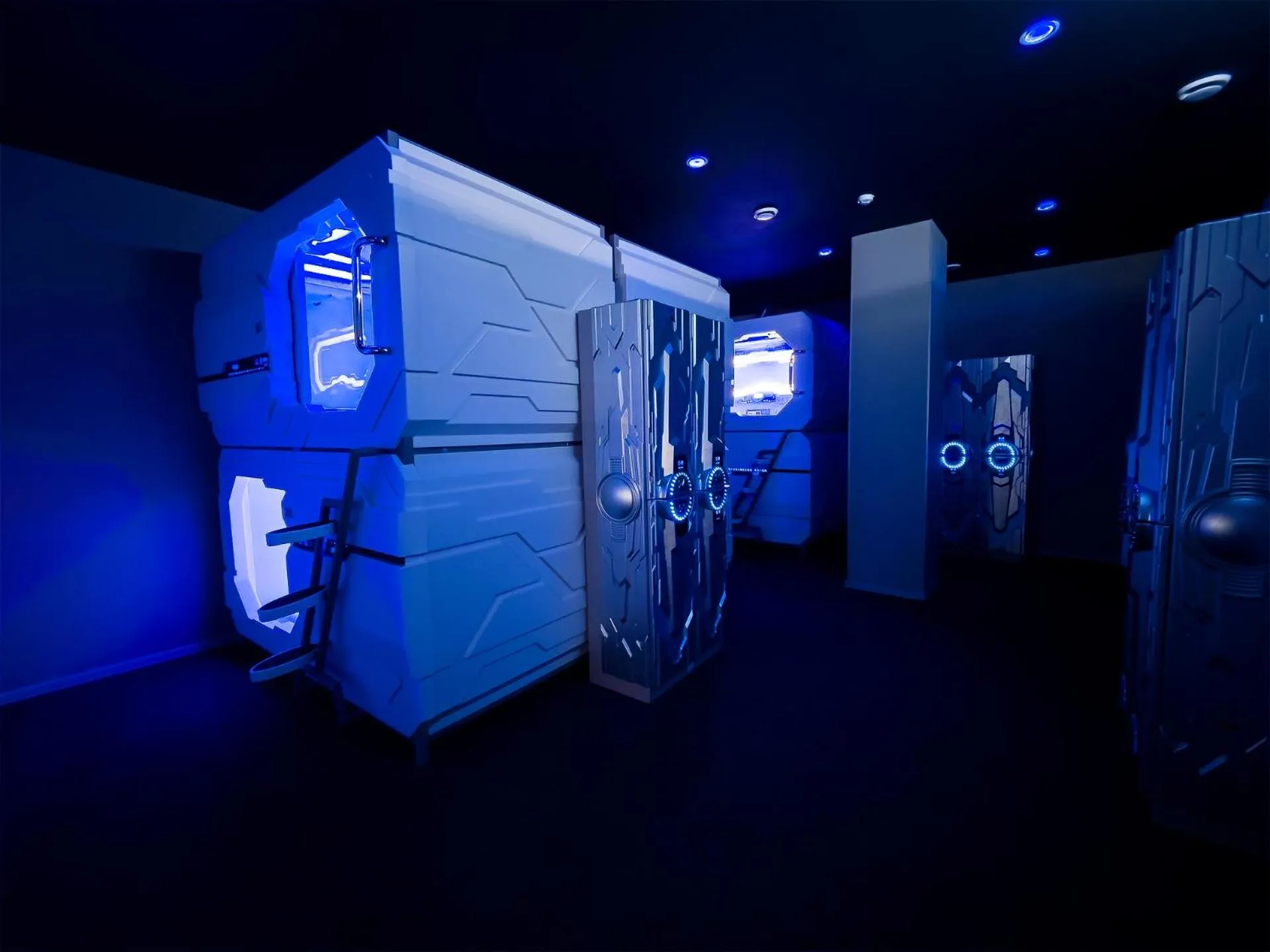 CAPS LOCK Future Hotel