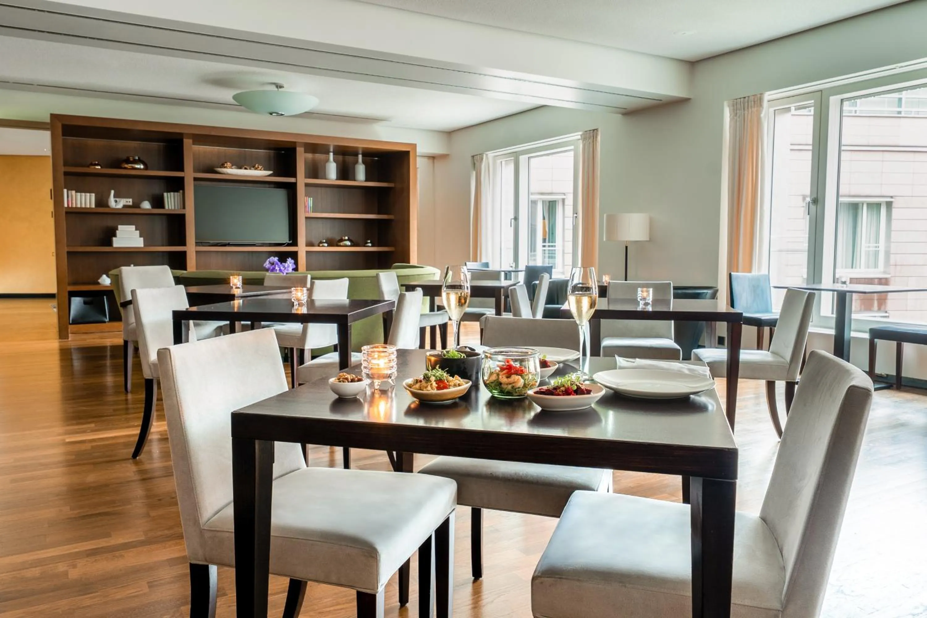 Lounge or bar in Grand Hyatt Berlin