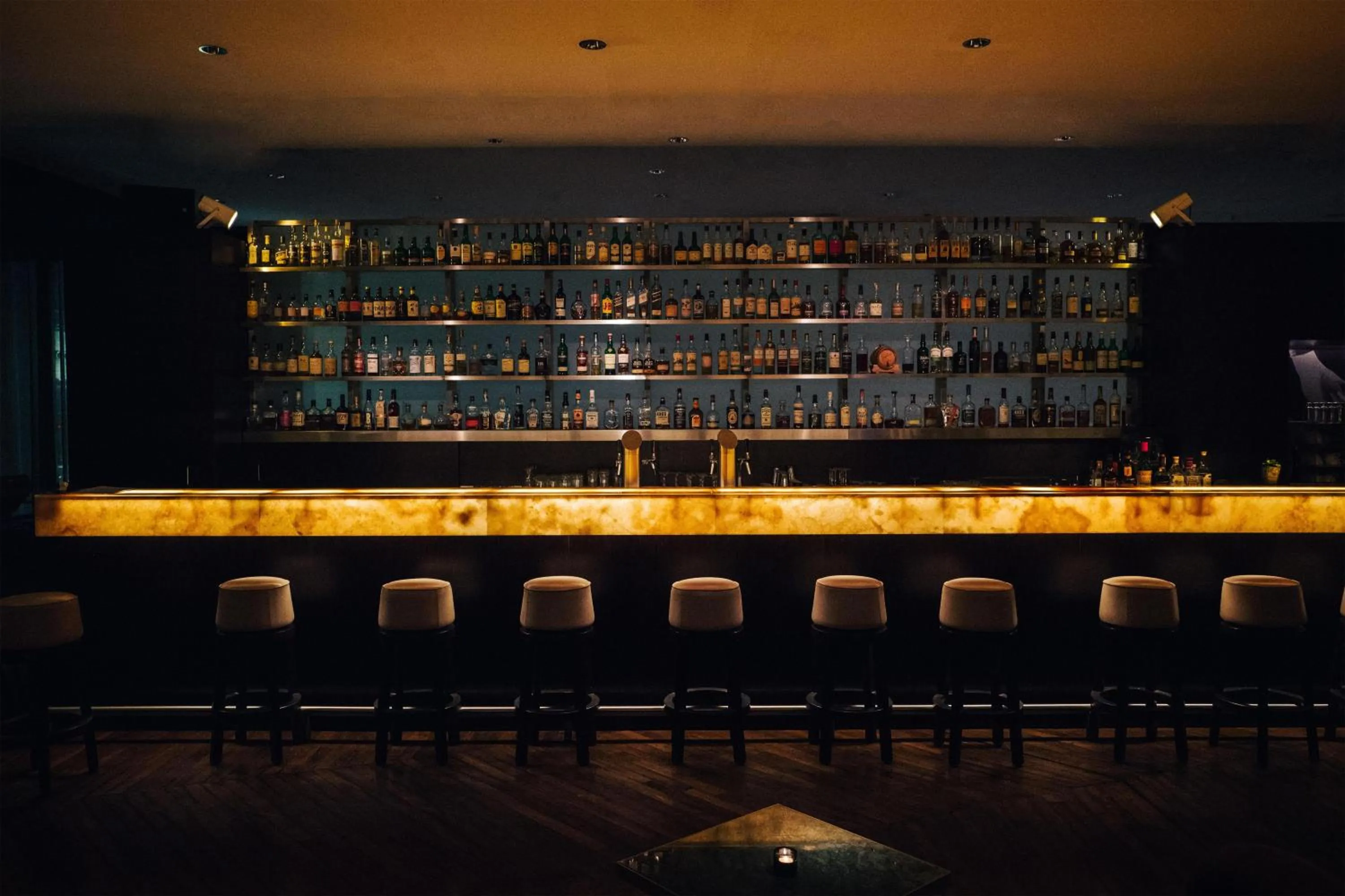 Lounge or bar in Grand Hyatt Berlin