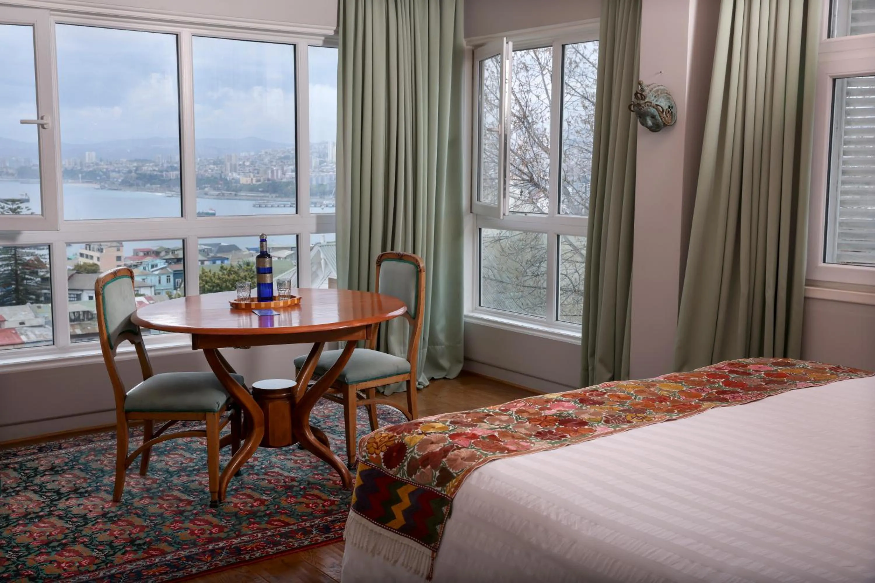 Bed in Casablu Hotel