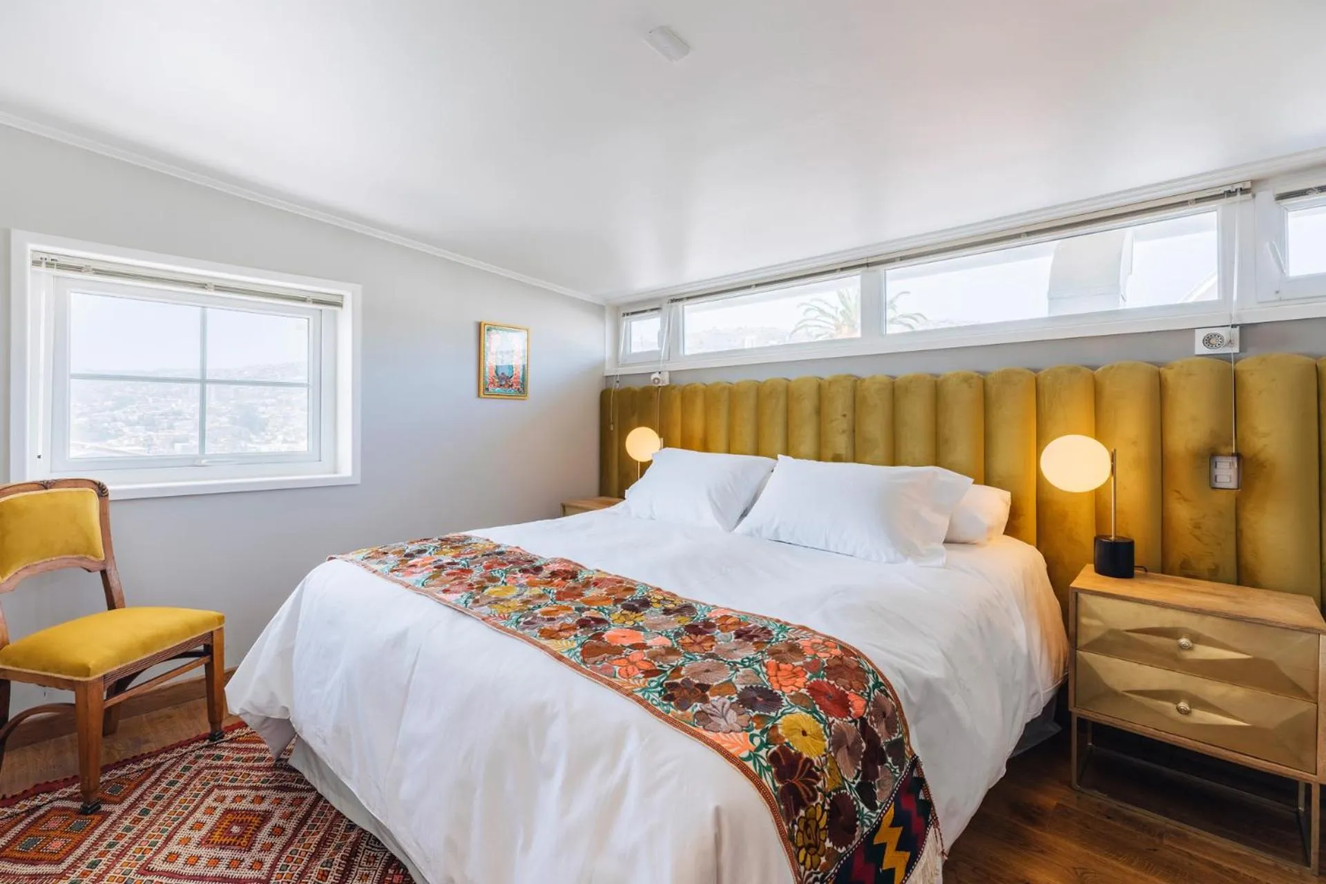 Bed in Casablu Hotel