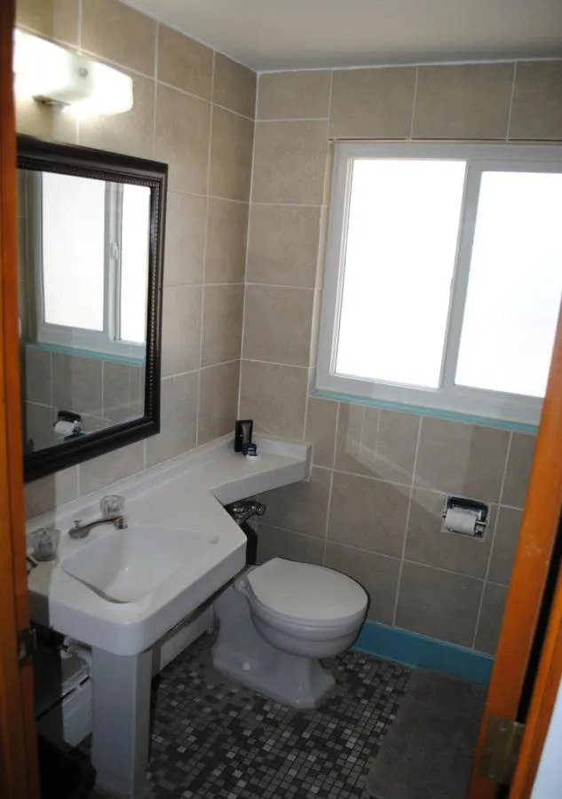 Toilet in American inn