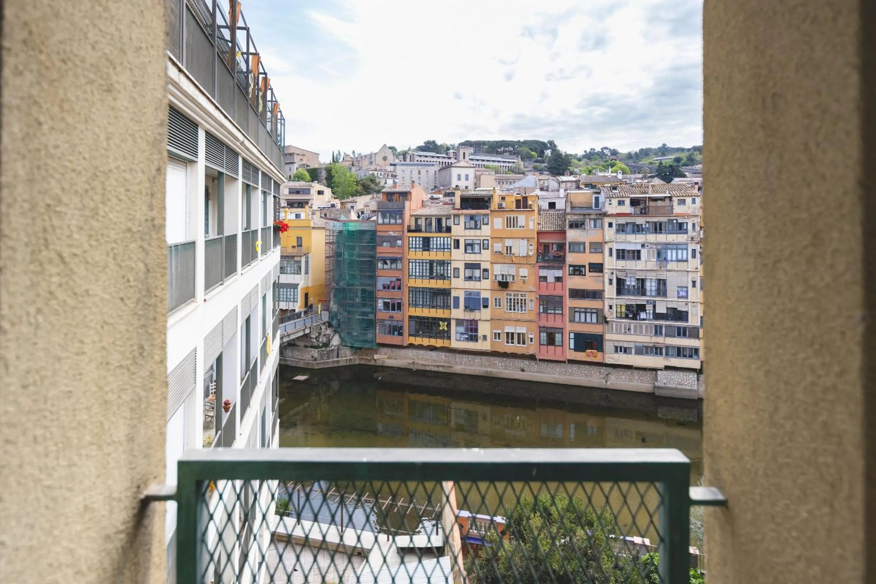 Balcony/Terrace in Bravissimo Plaça de la Independència, Morning Sun