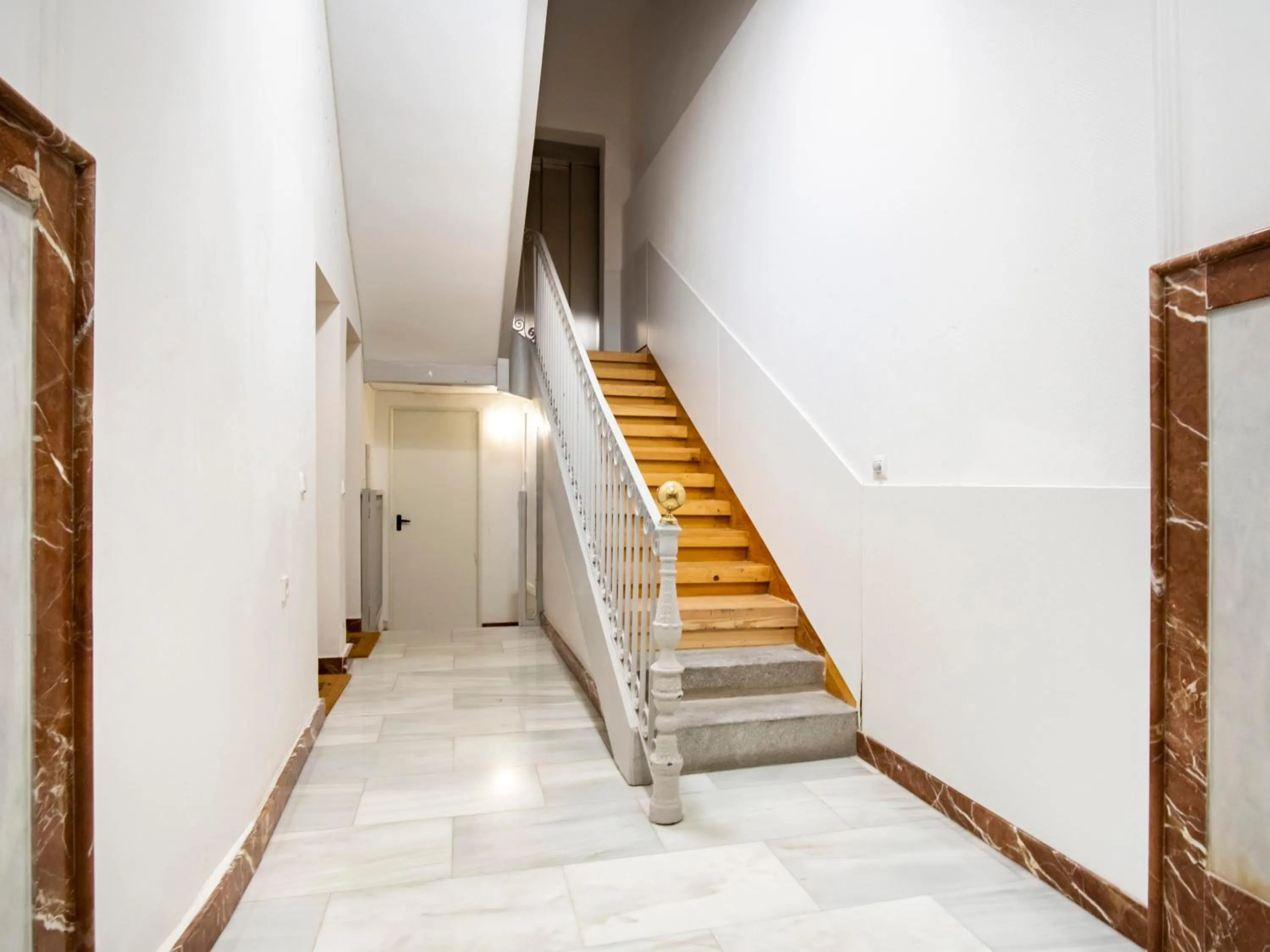 Facade/entrance in Limehome Madrid San Lorenzo