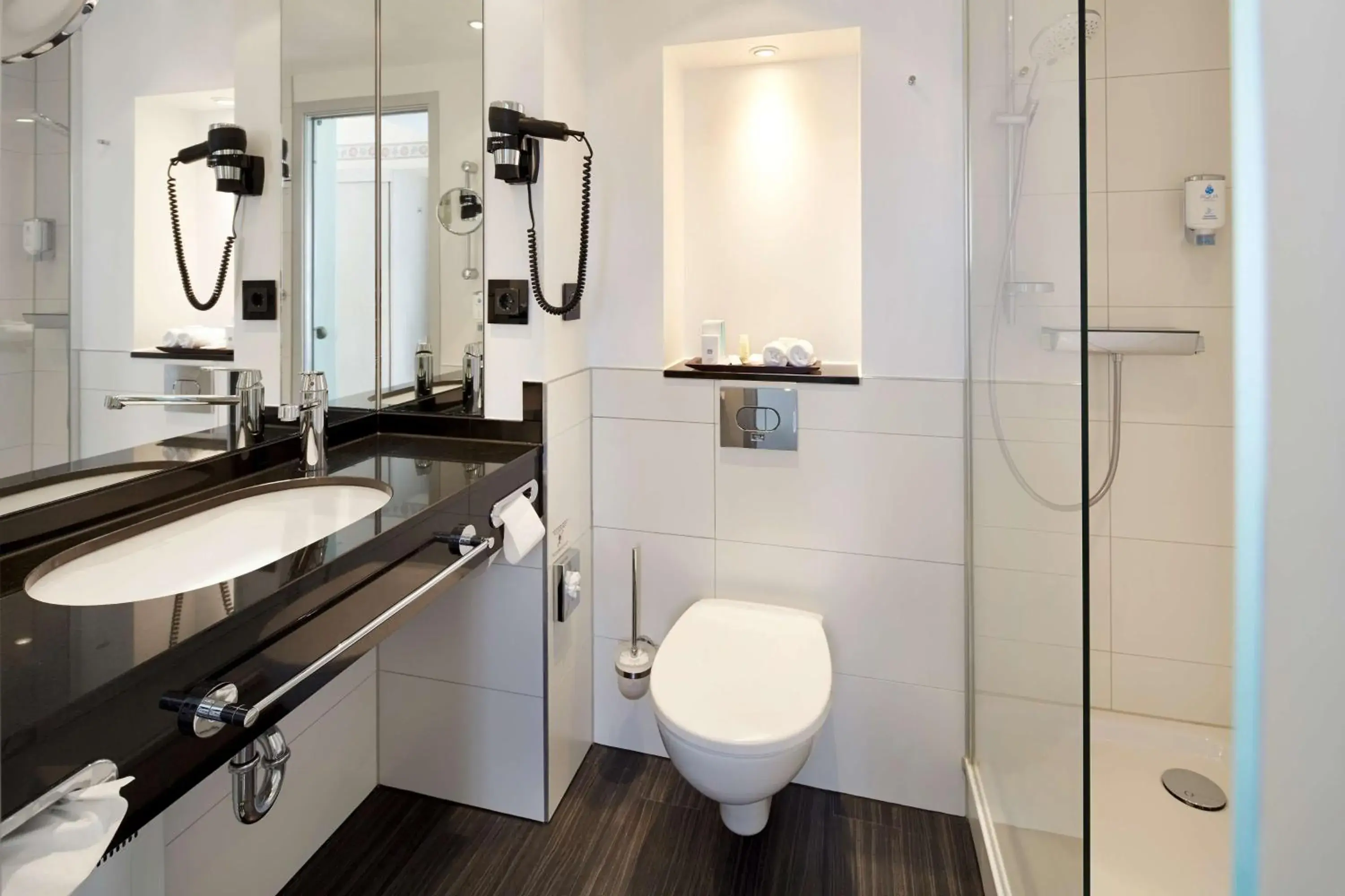 Comfort Double Room with two single beds in Best Western Hotel Helmstedt am Lappwald Comfort Double Room with two single beds in Best Western Hotel Helmstedt am Lappwald