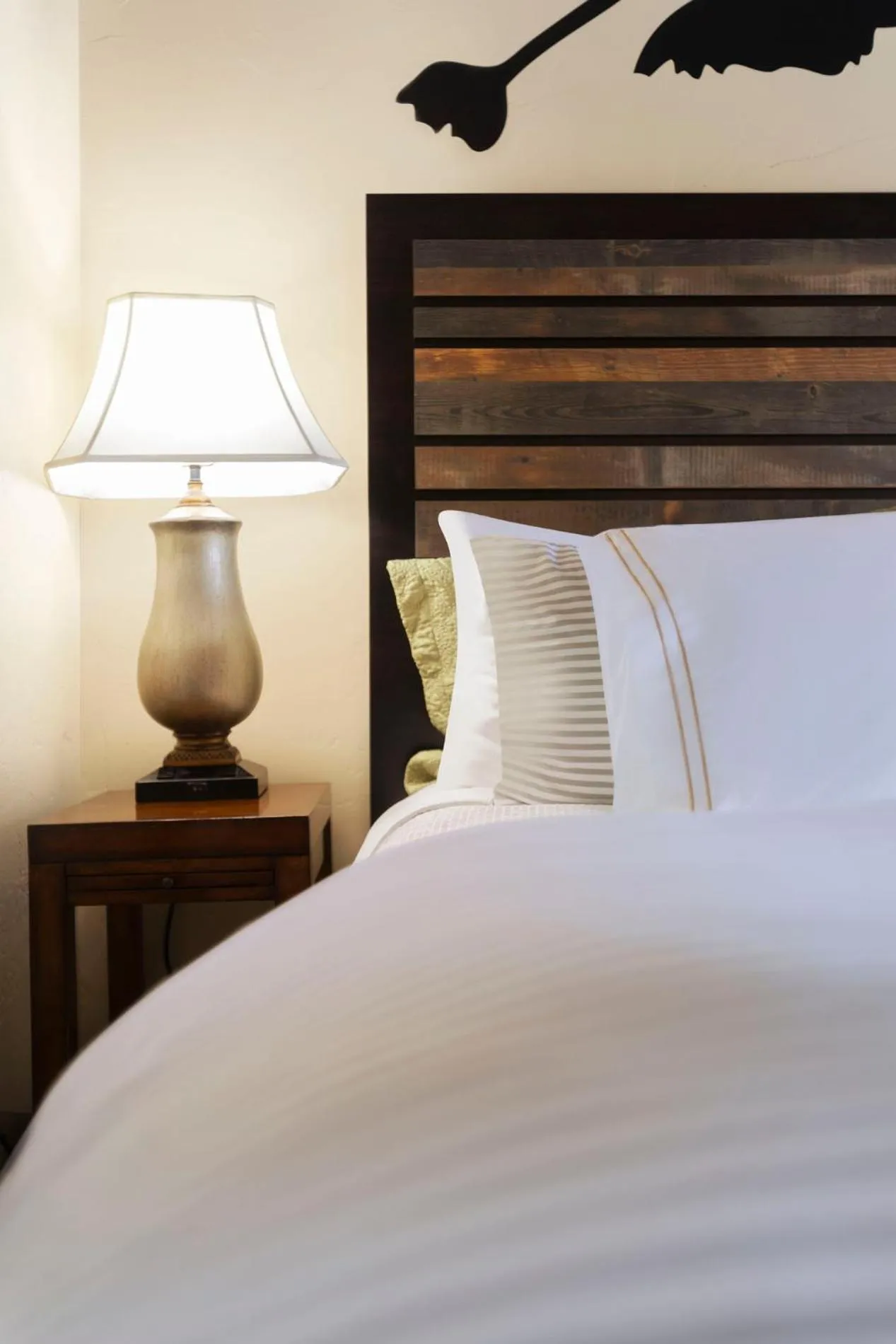 Bed in River Rock Inn B&B