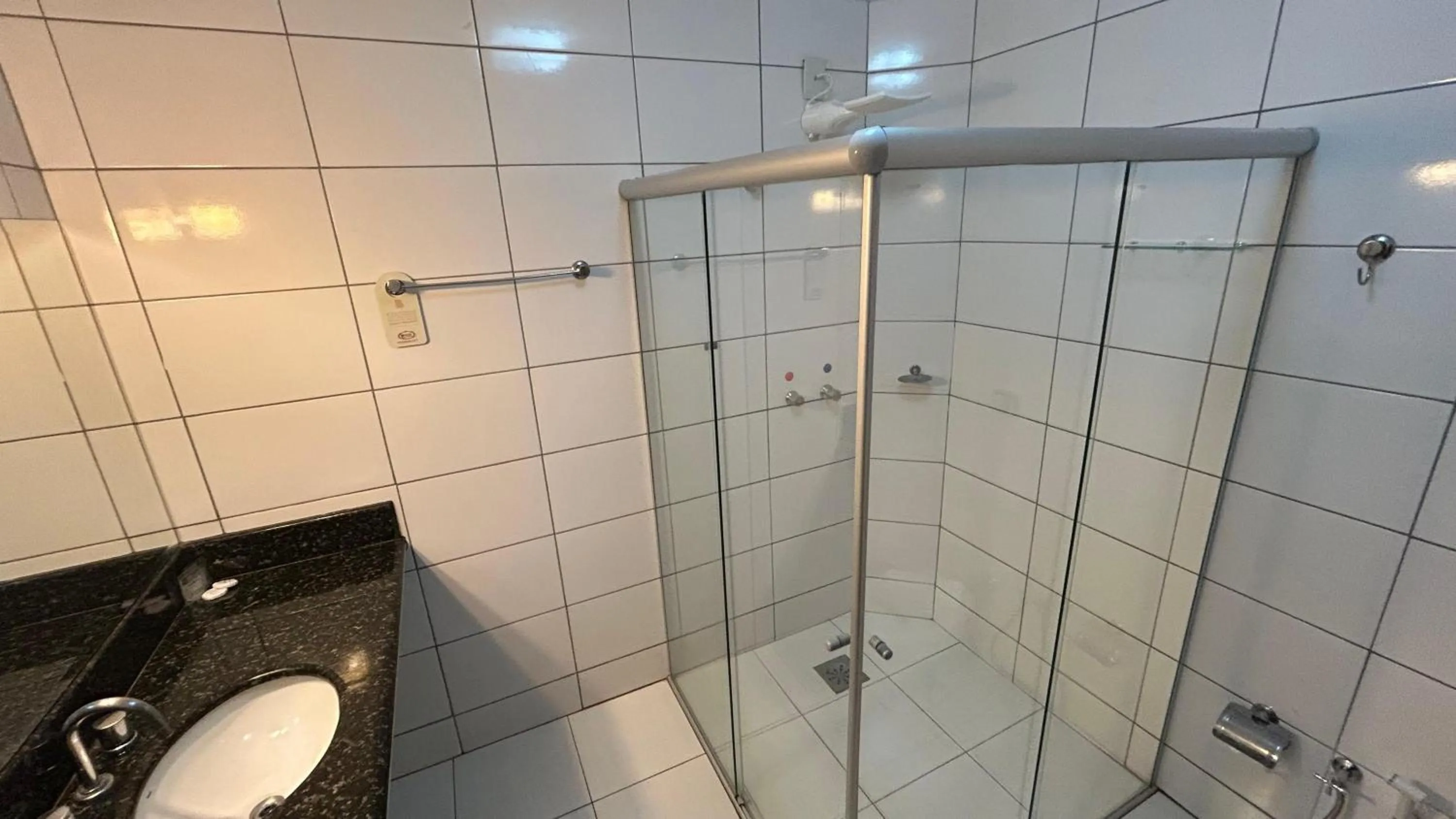 Bathroom in Havana Express