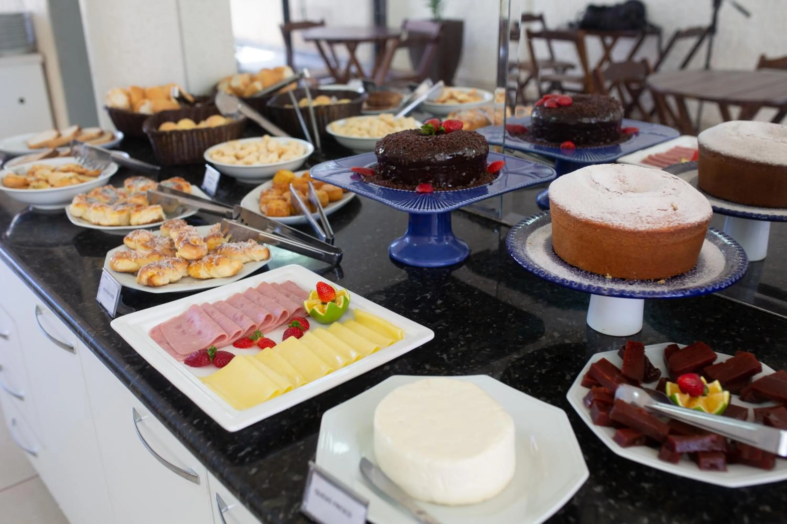 Breakfast in Havana Express