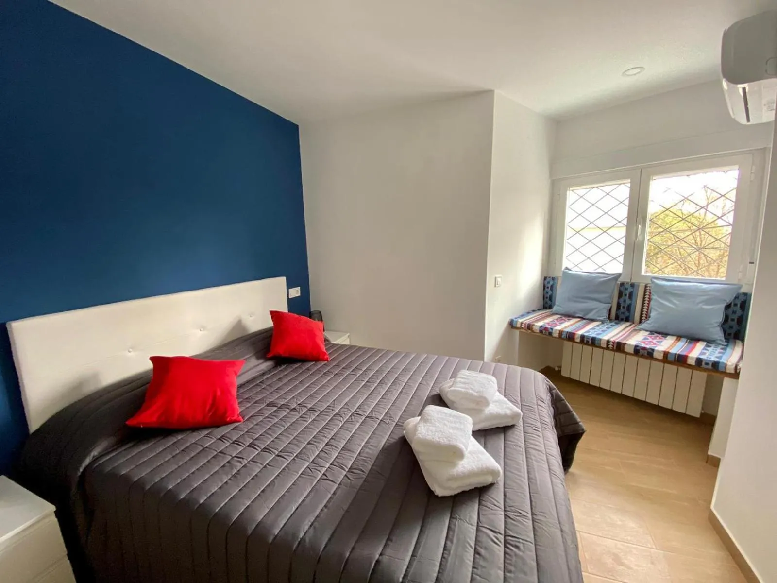 Bed in Ever House - IFEMA Canillas