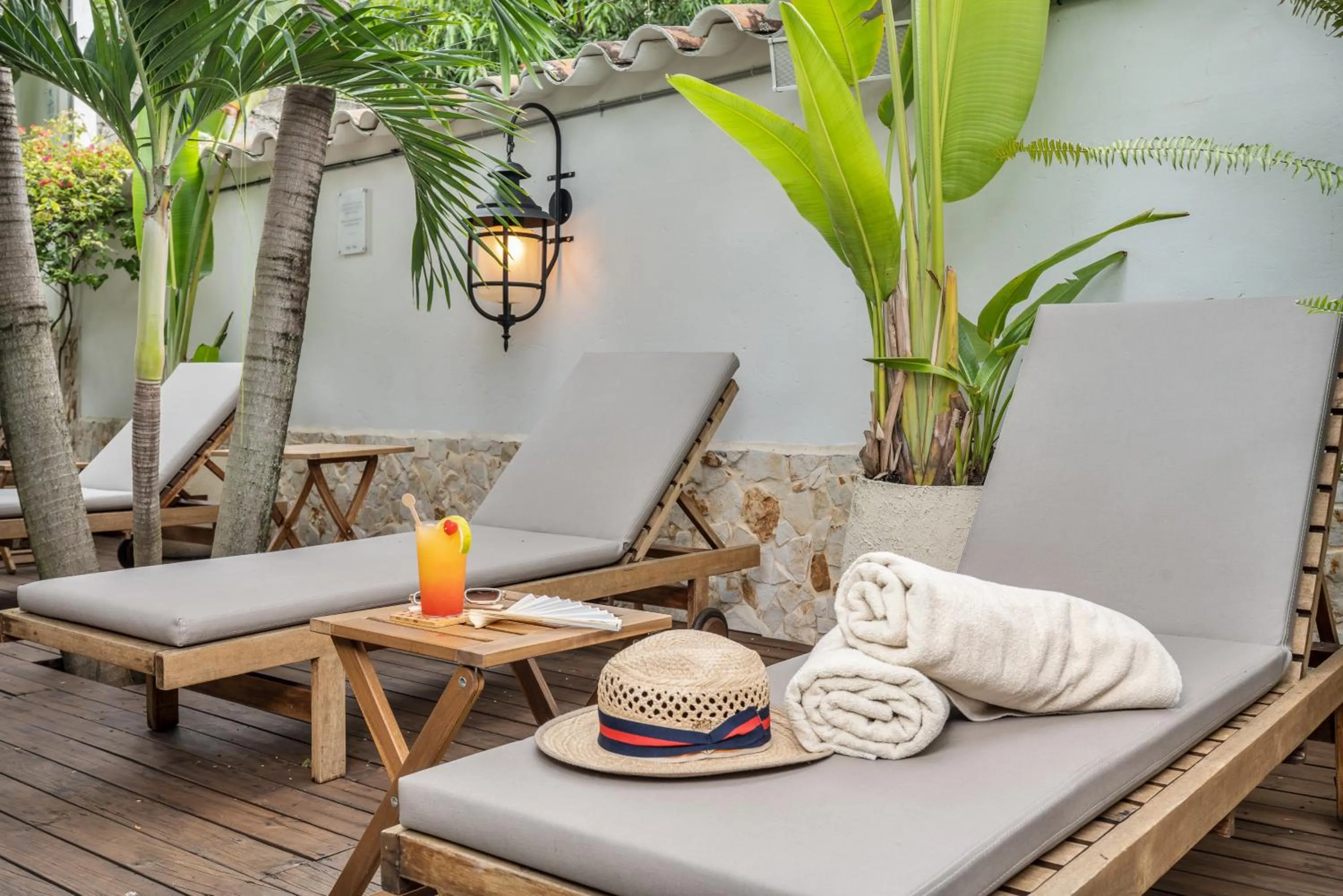 sunbed in Casa Bixa Hotel Boutique -Santa Fe de Antioquia- Mayores de 12 años