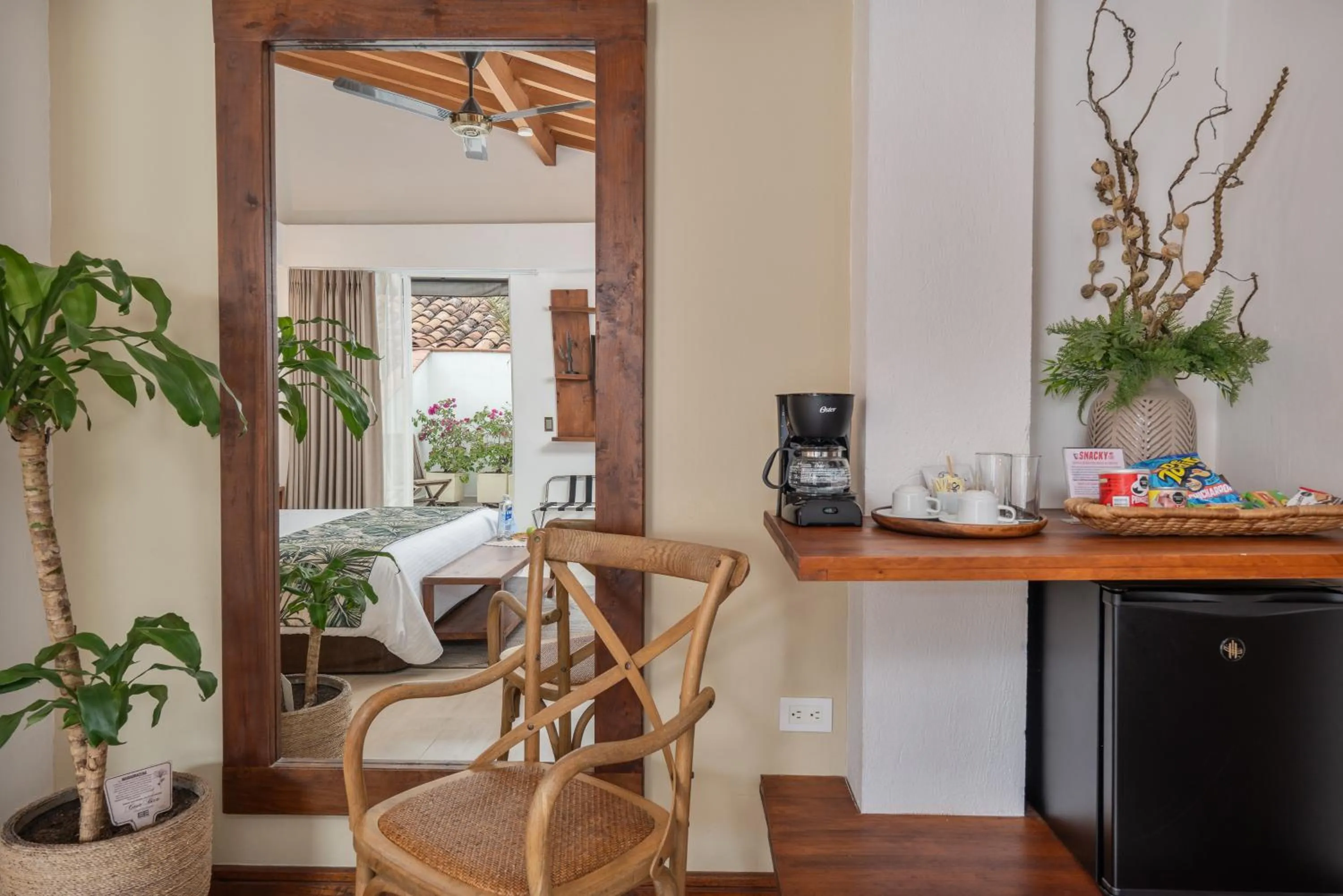 Coffee/tea facilities in Casa Bixa Hotel Boutique -Santa Fe de Antioquia- Mayores de 12 años