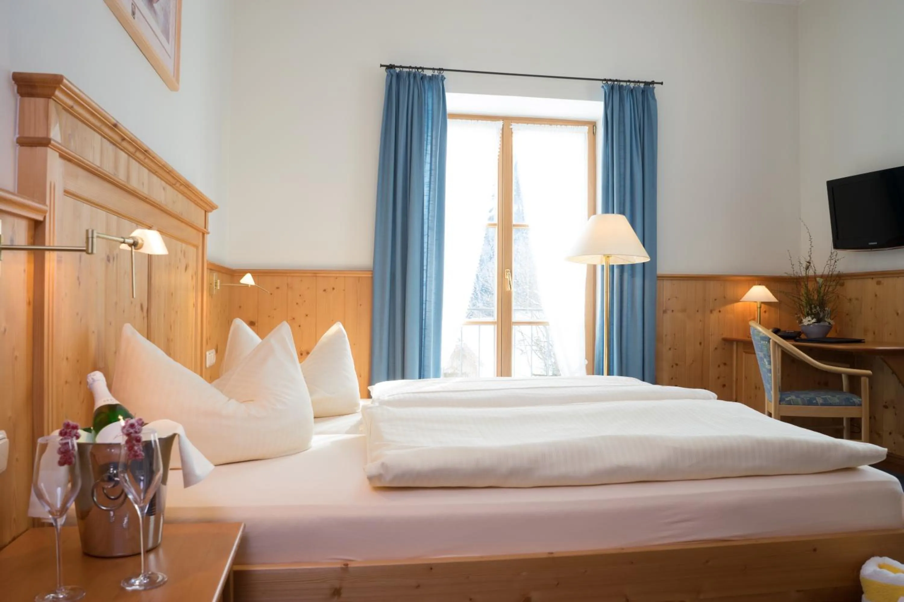 Photo of the whole room, Bed in Hotel Klosterhotel Ludwig der Bayer