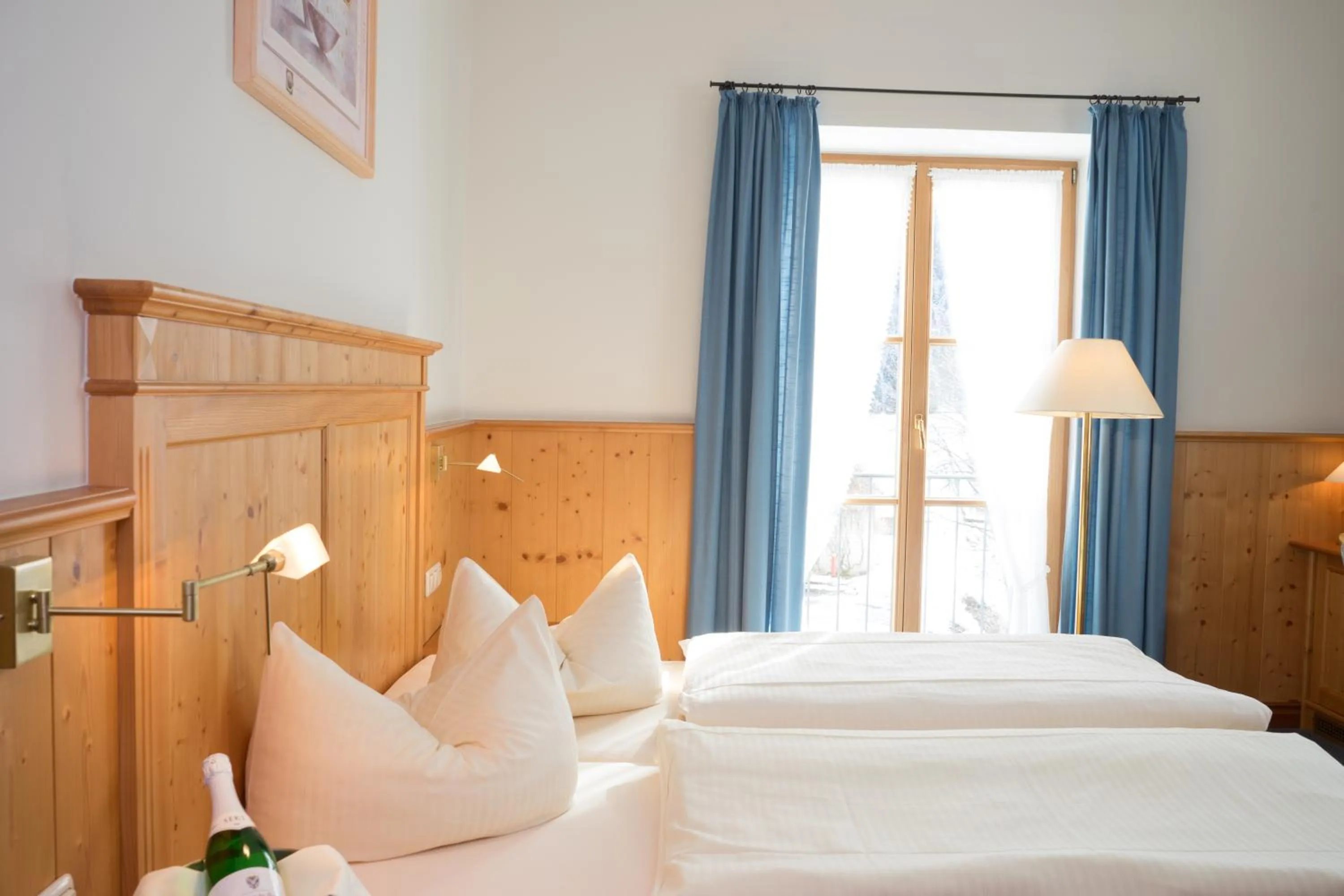 Bed in Hotel Klosterhotel Ludwig der Bayer