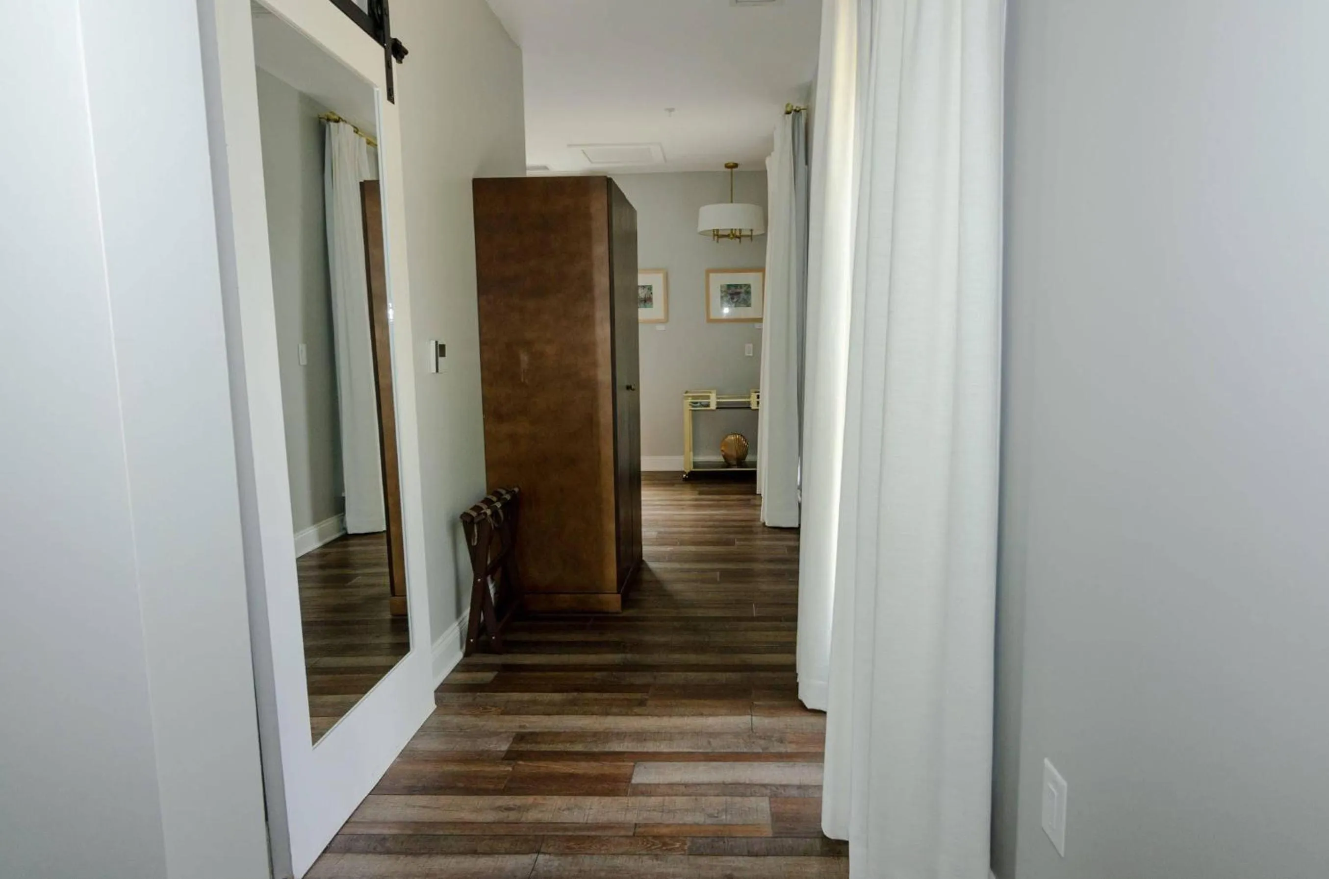 Bedroom in The Colonial Inn, an Ascend Collection Hotel