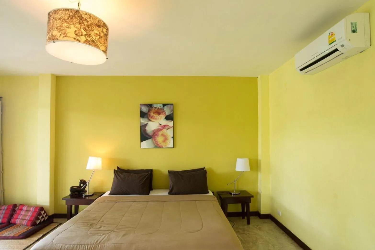 Bed in River CoCo @ Amphawa